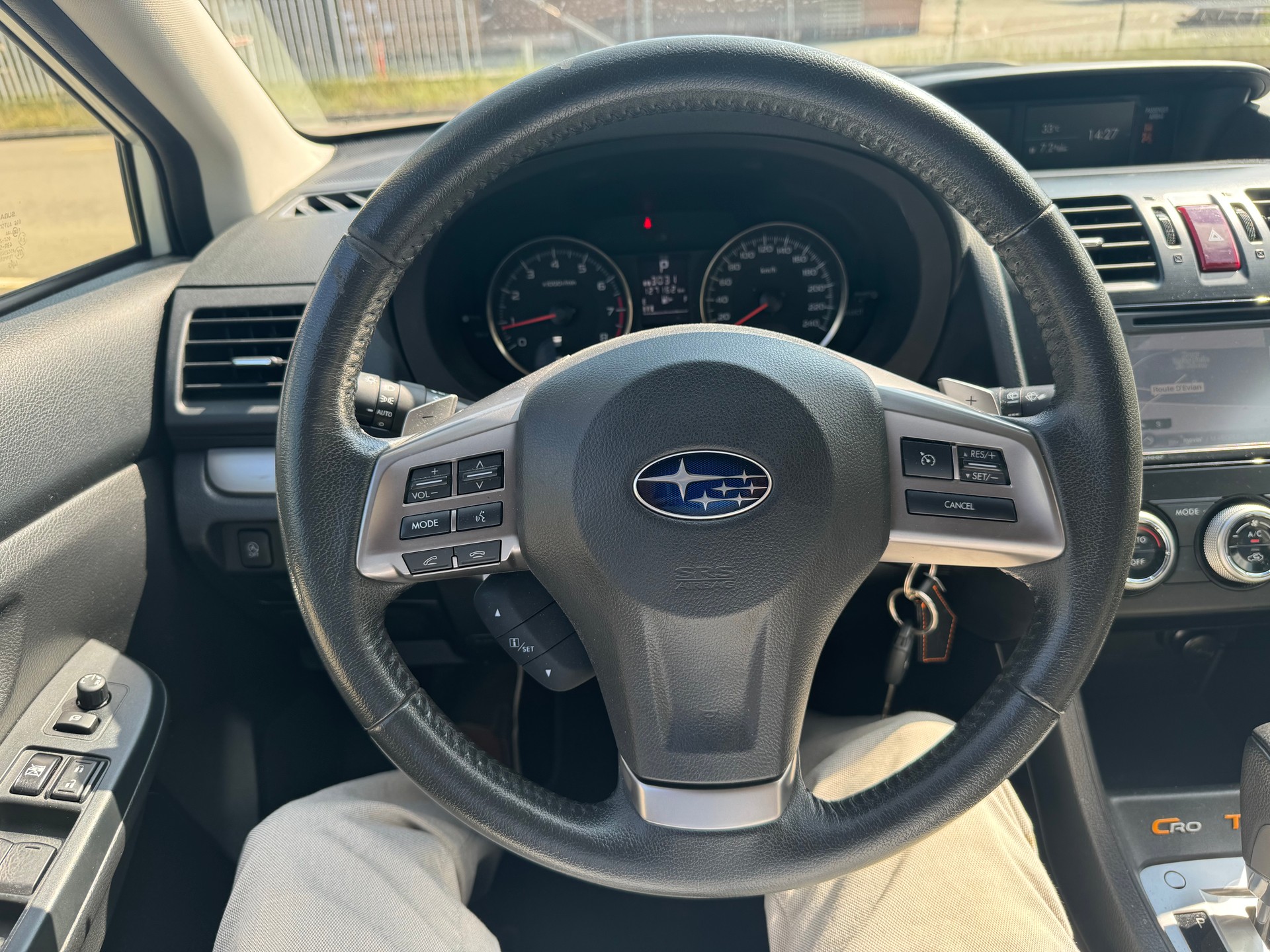 SUBARU XV 2.0 Swiss Three AWD CVT-image-11