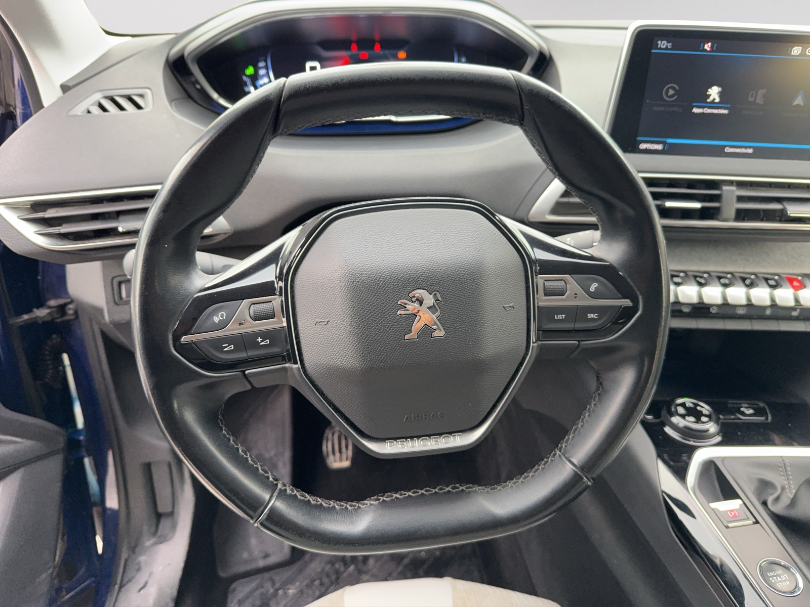 PEUGEOT 3008 1.5 BlueHDi Allure-image-9