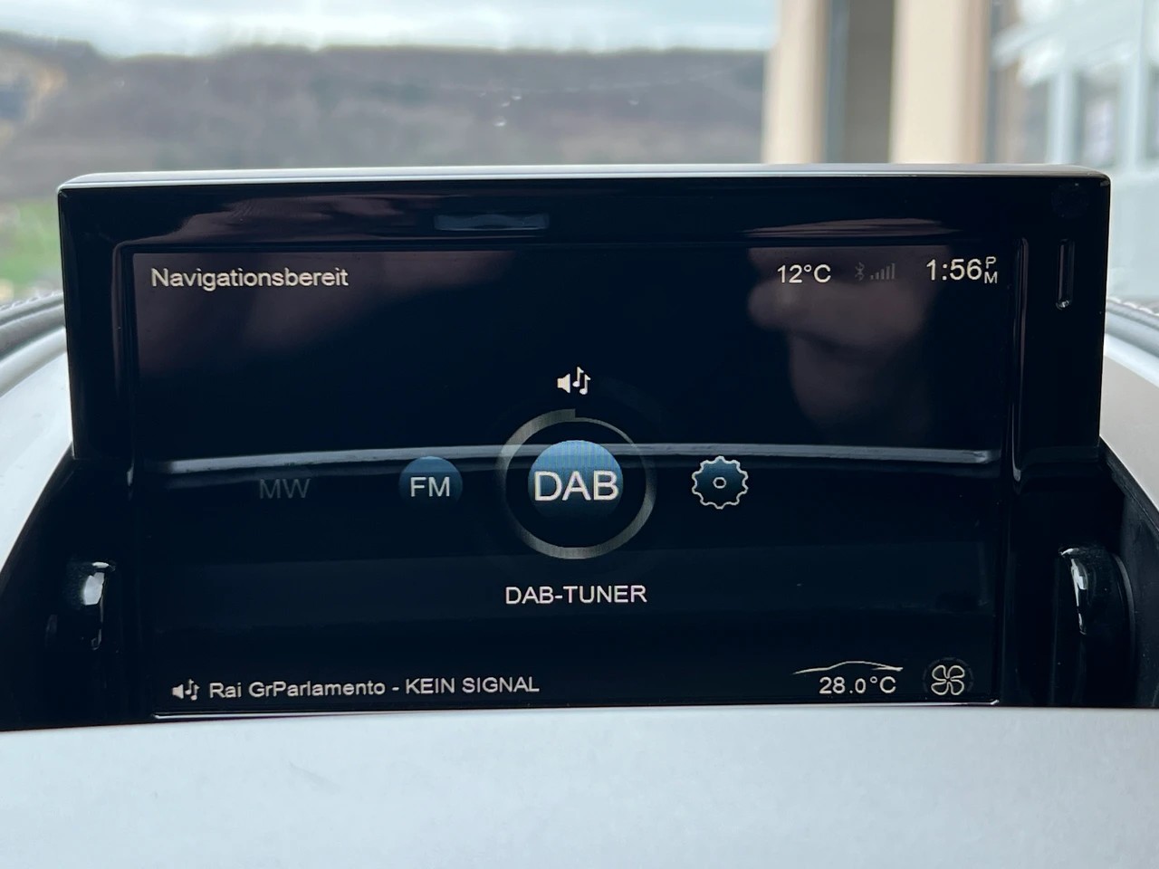 ASTON MARTIN Vanquish Volante V12 5.9-48 Touchtronic 2-image-18