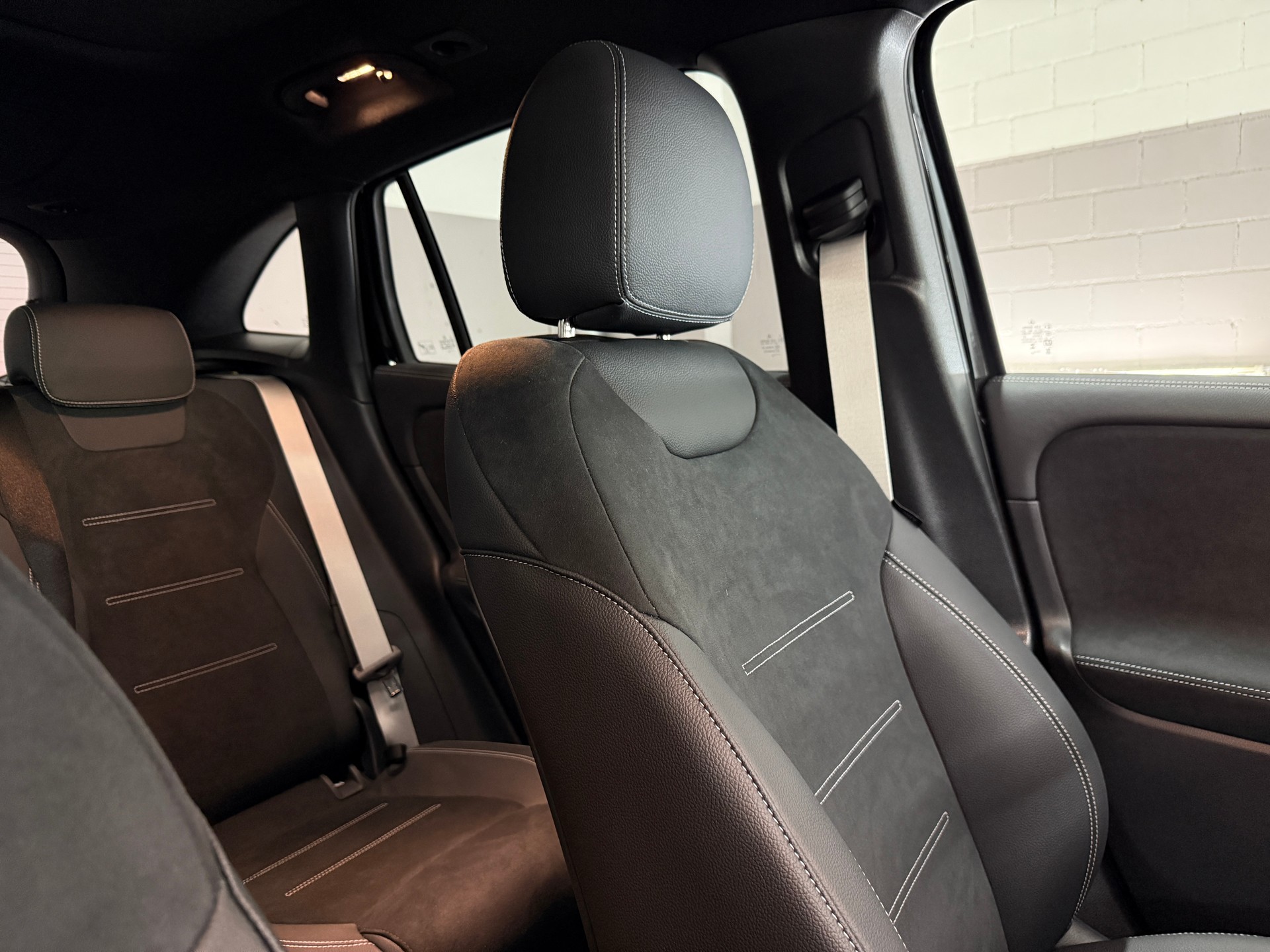 MERCEDES-BENZ GLA 250 4MATIC Swiss Star-image-16