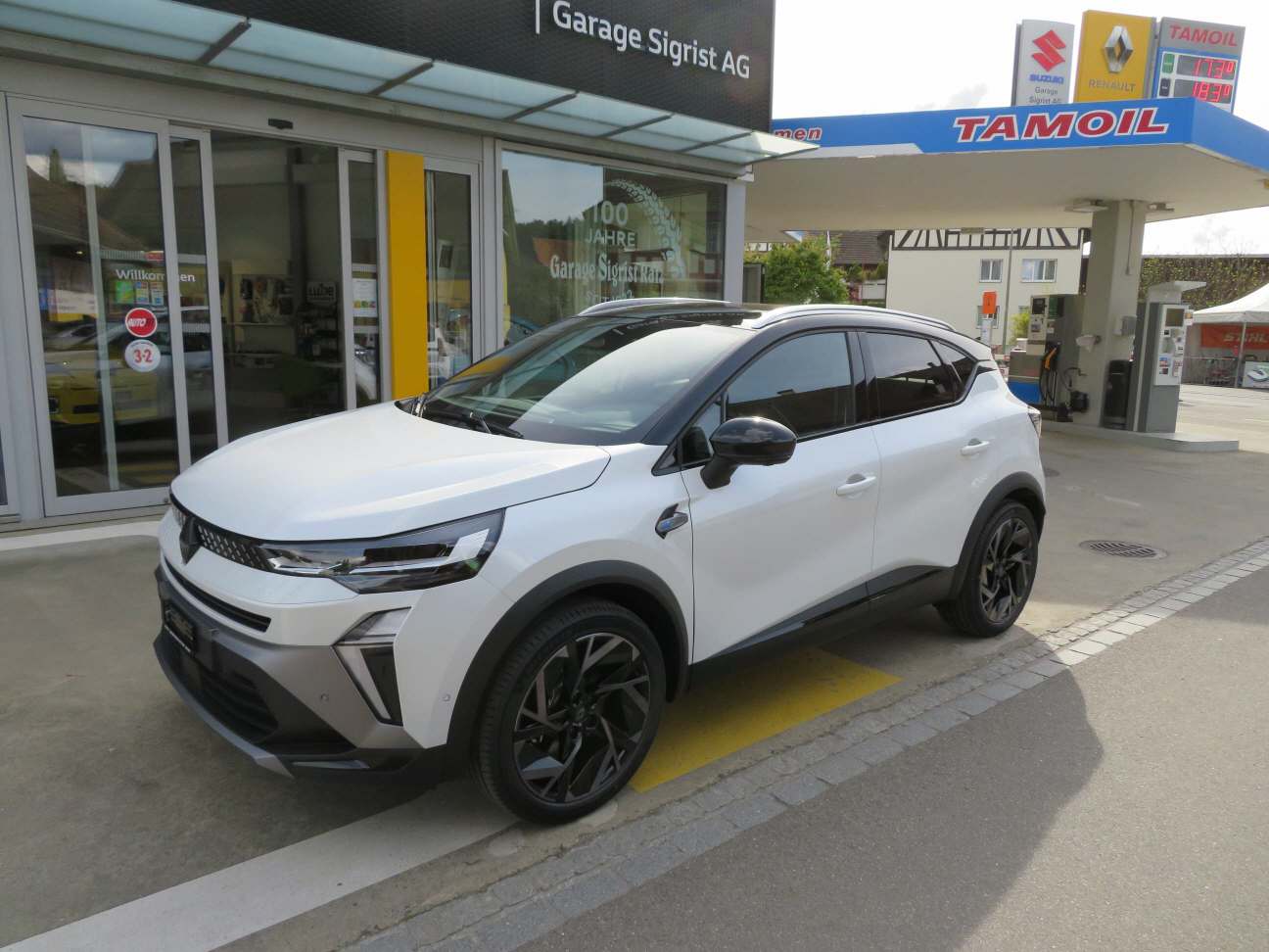 RENAULT Captur 1.6 E-Tech esprit Alpine-showroom-element-1