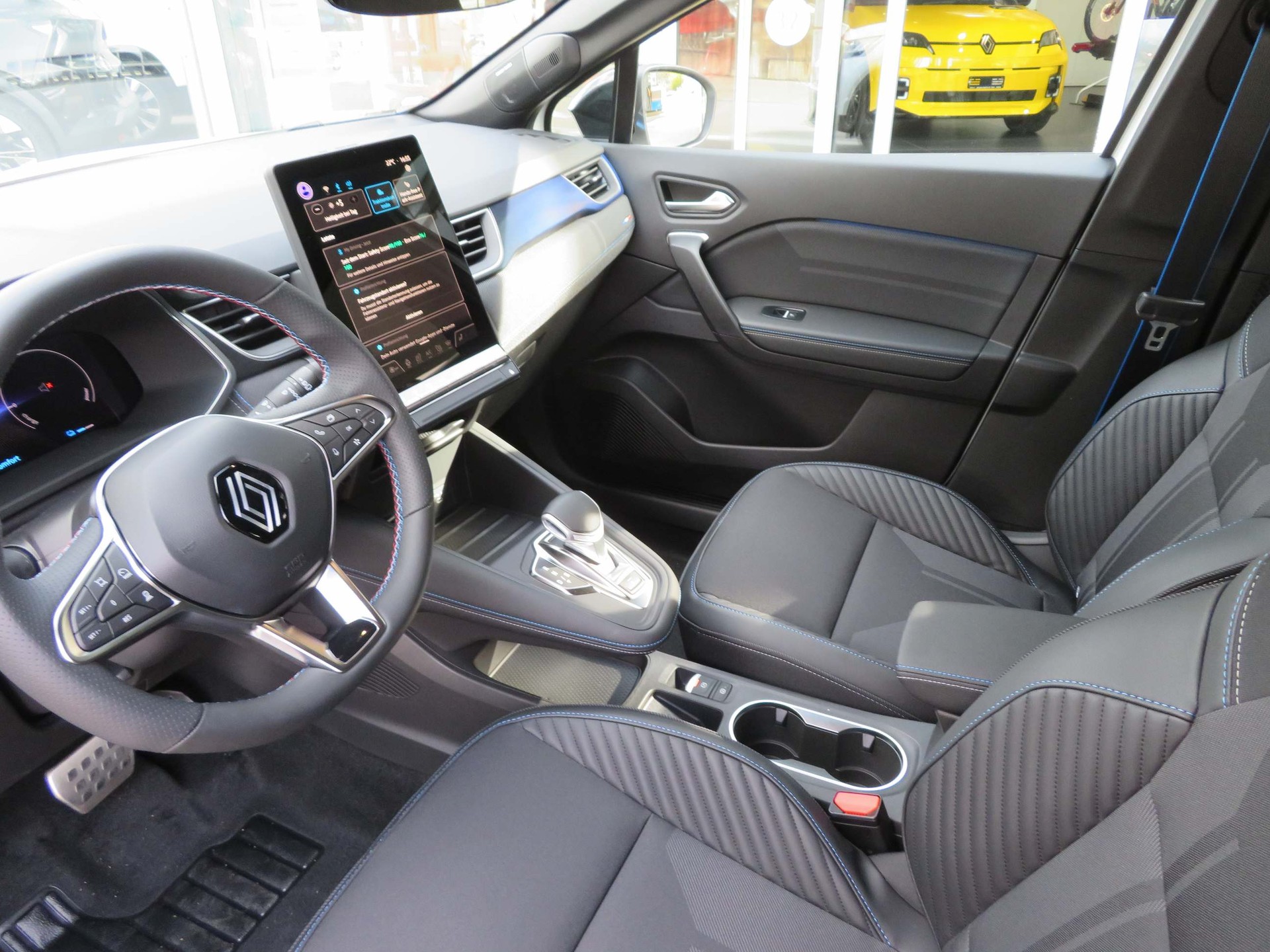 RENAULT Captur 1.6 E-Tech esprit Alpine-image-4