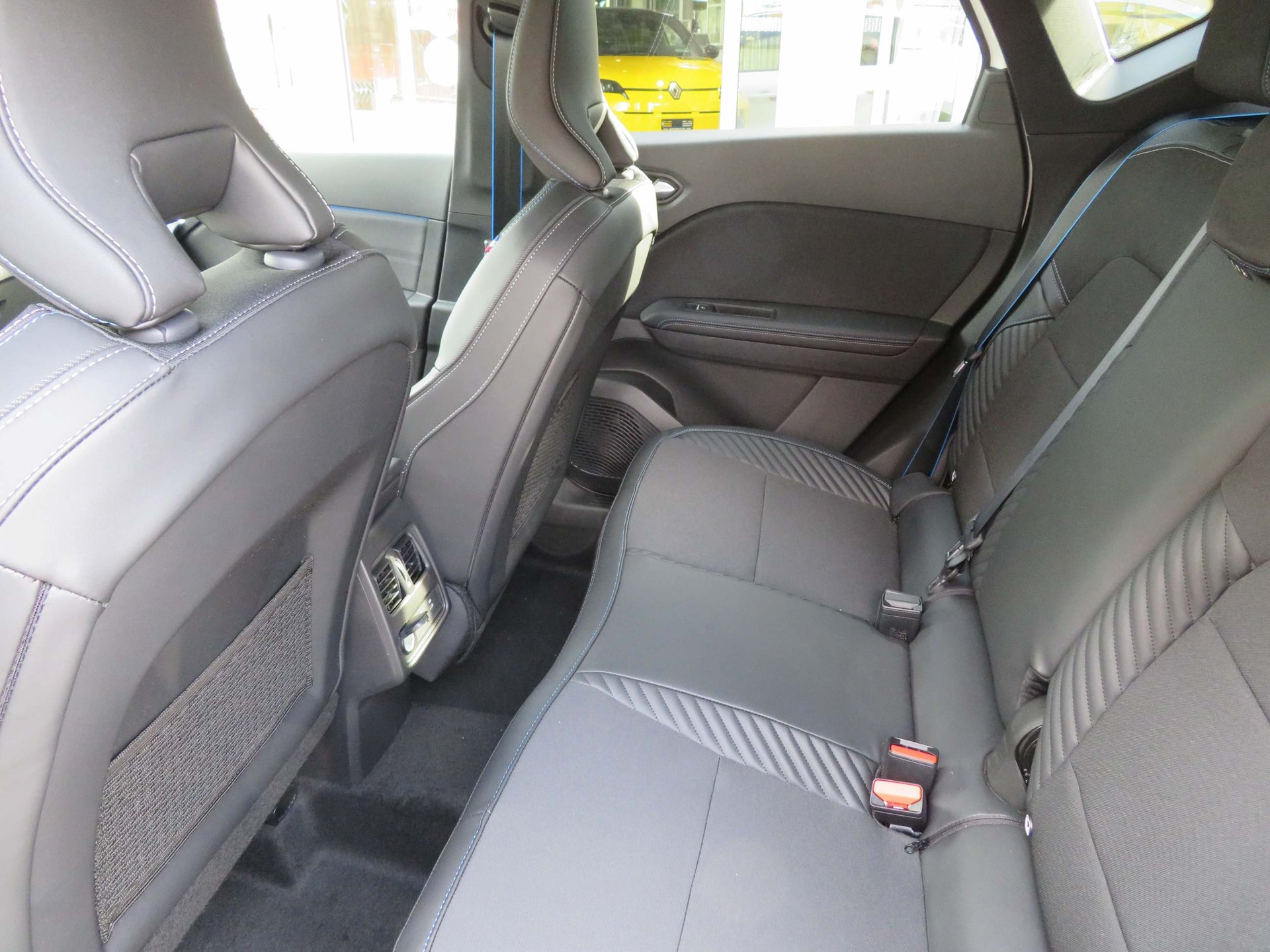RENAULT Captur 1.6 E-Tech esprit Alpine-image-6