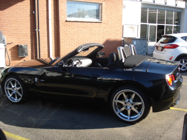 BMW Z4 3.0i Roadster-image-4
