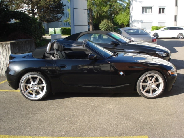 BMW Z4 3.0i Roadster-image-2
