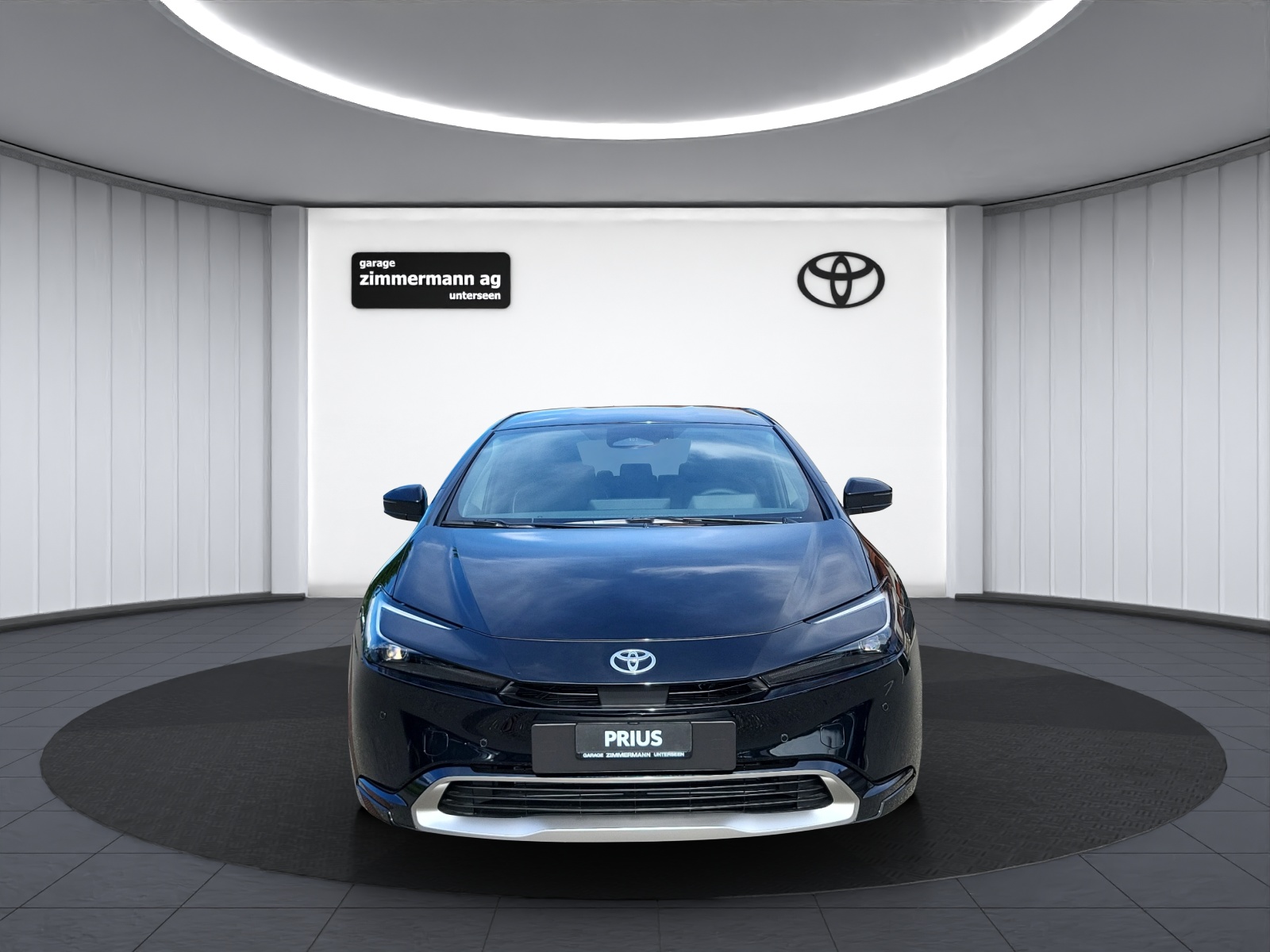 TOYOTA Prius 2.0 Plug-In-Hybrid Style-showroom-element-1
