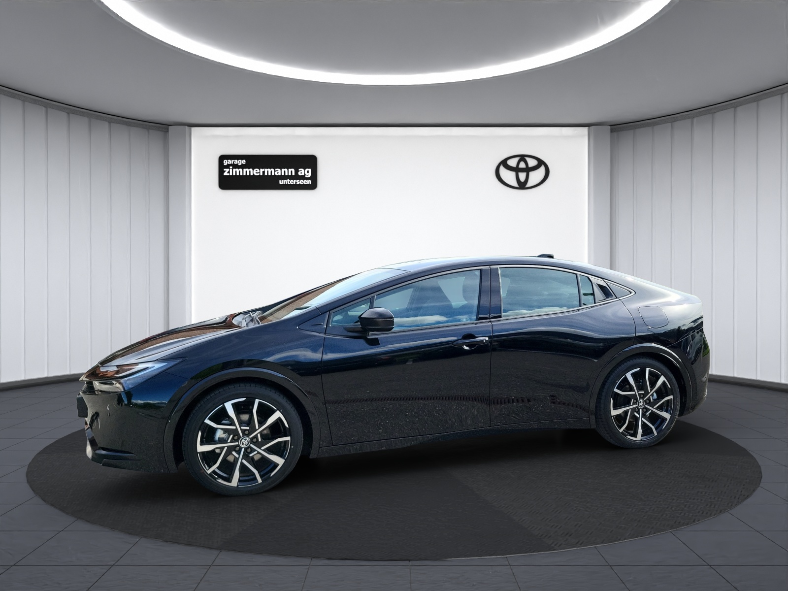 TOYOTA Prius 2.0 Plug-In-Hybrid Style-image-10