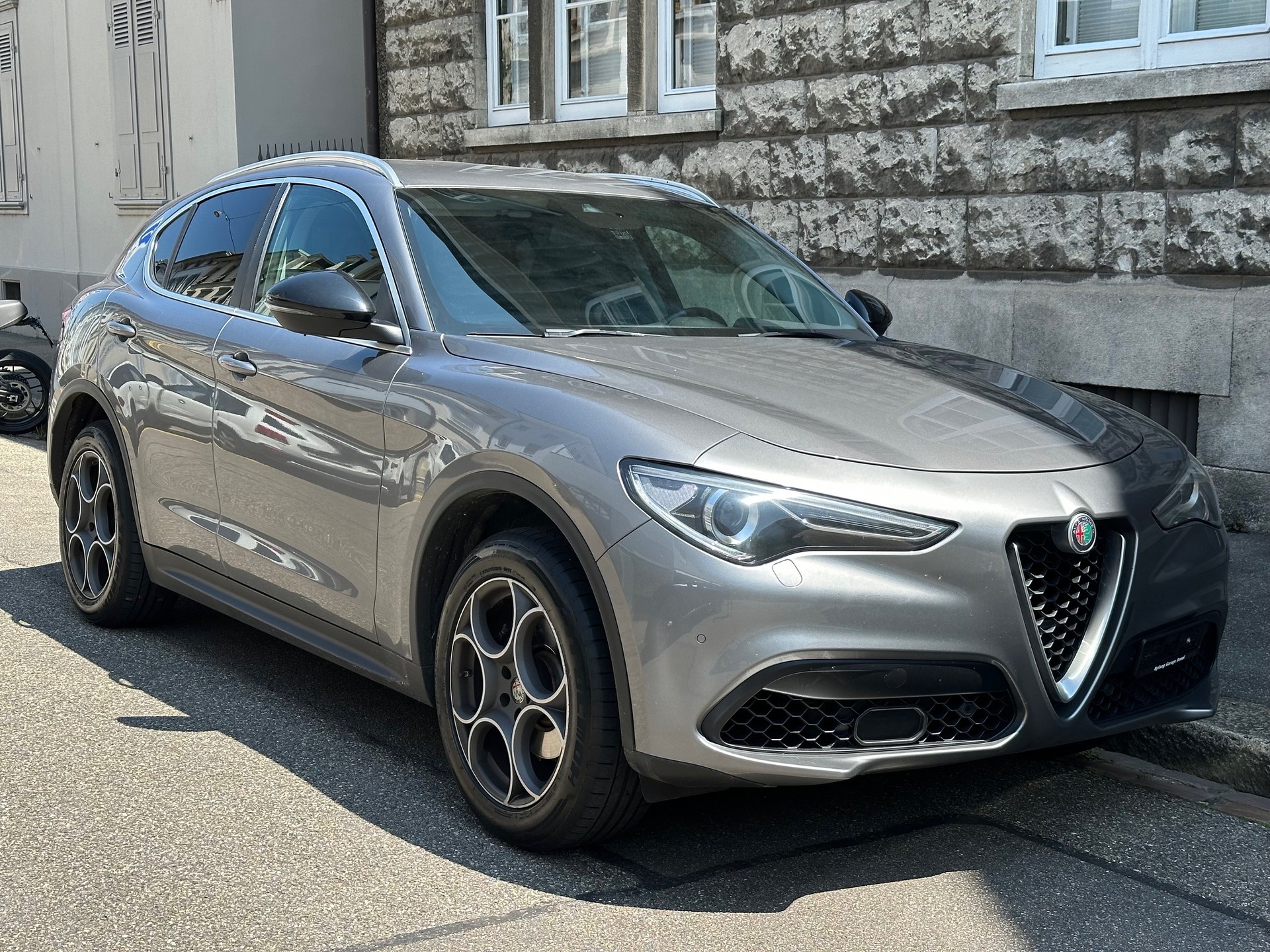 ALFA ROMEO Stelvio 2.0 Executive Q4 Automatic-image-2