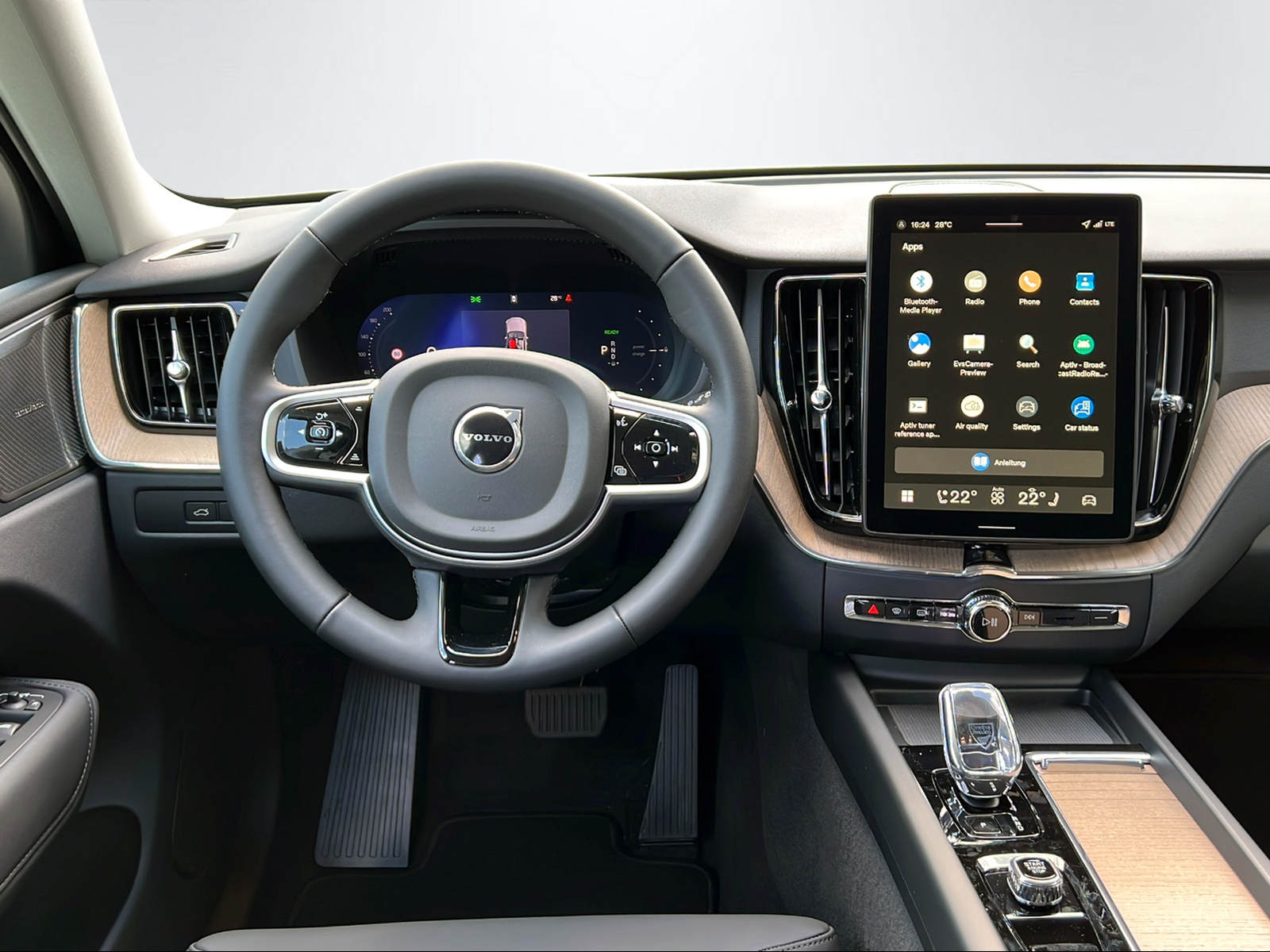 VOLVO XC60 2.0 T8 TE Plus Dark eAWD-image-12