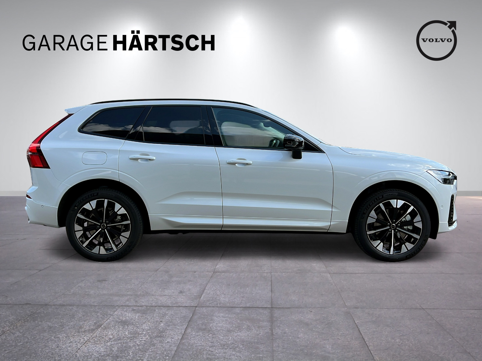 VOLVO XC60 2.0 T8 TE Plus Dark eAWD-image-7