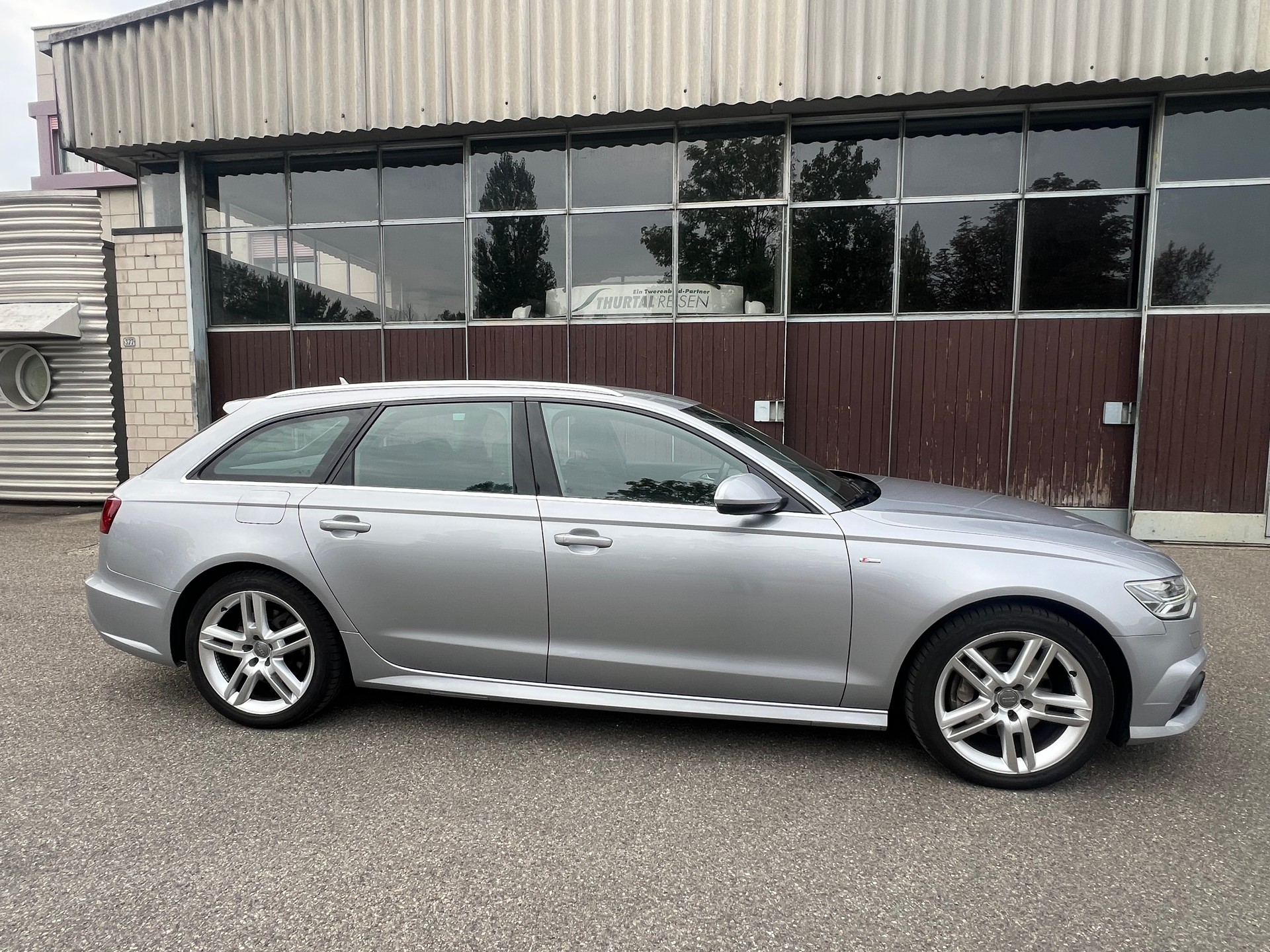 AUDI A6 Avant 3.0 TDI V6 quattro S-tronic-image-5