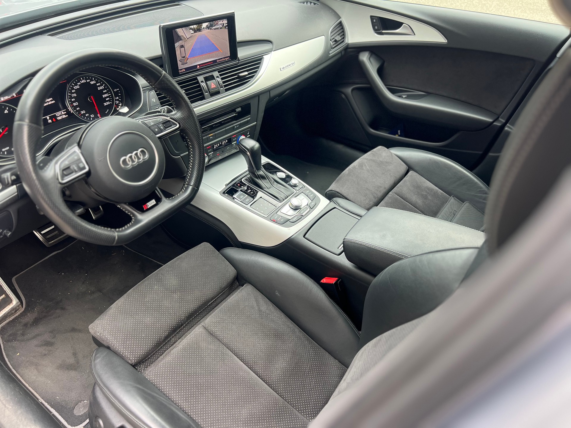 AUDI A6 Avant 3.0 TDI V6 quattro S-tronic-image-11