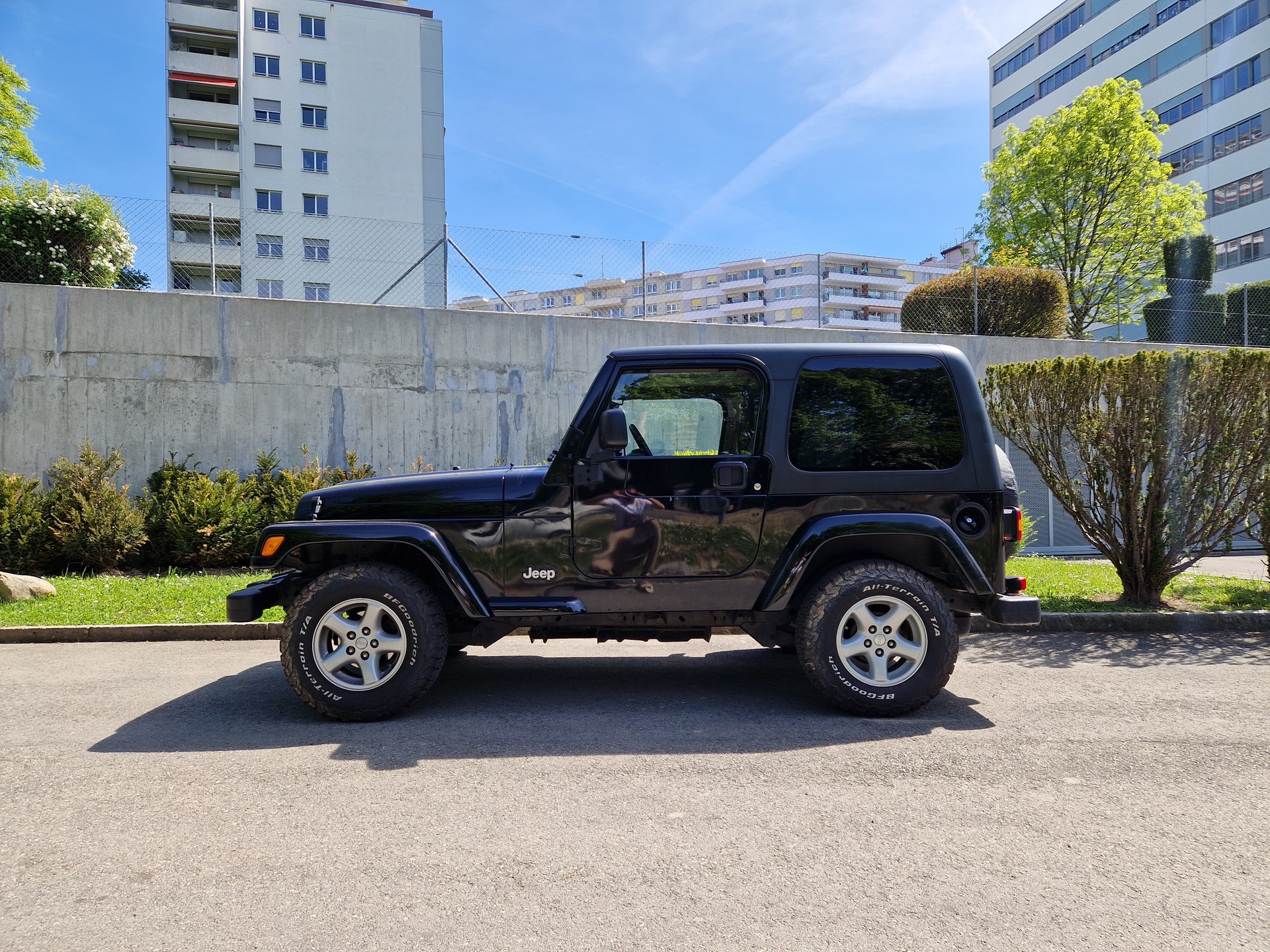 JEEP Wrangler 4.0 Sahara Automatic-image-2