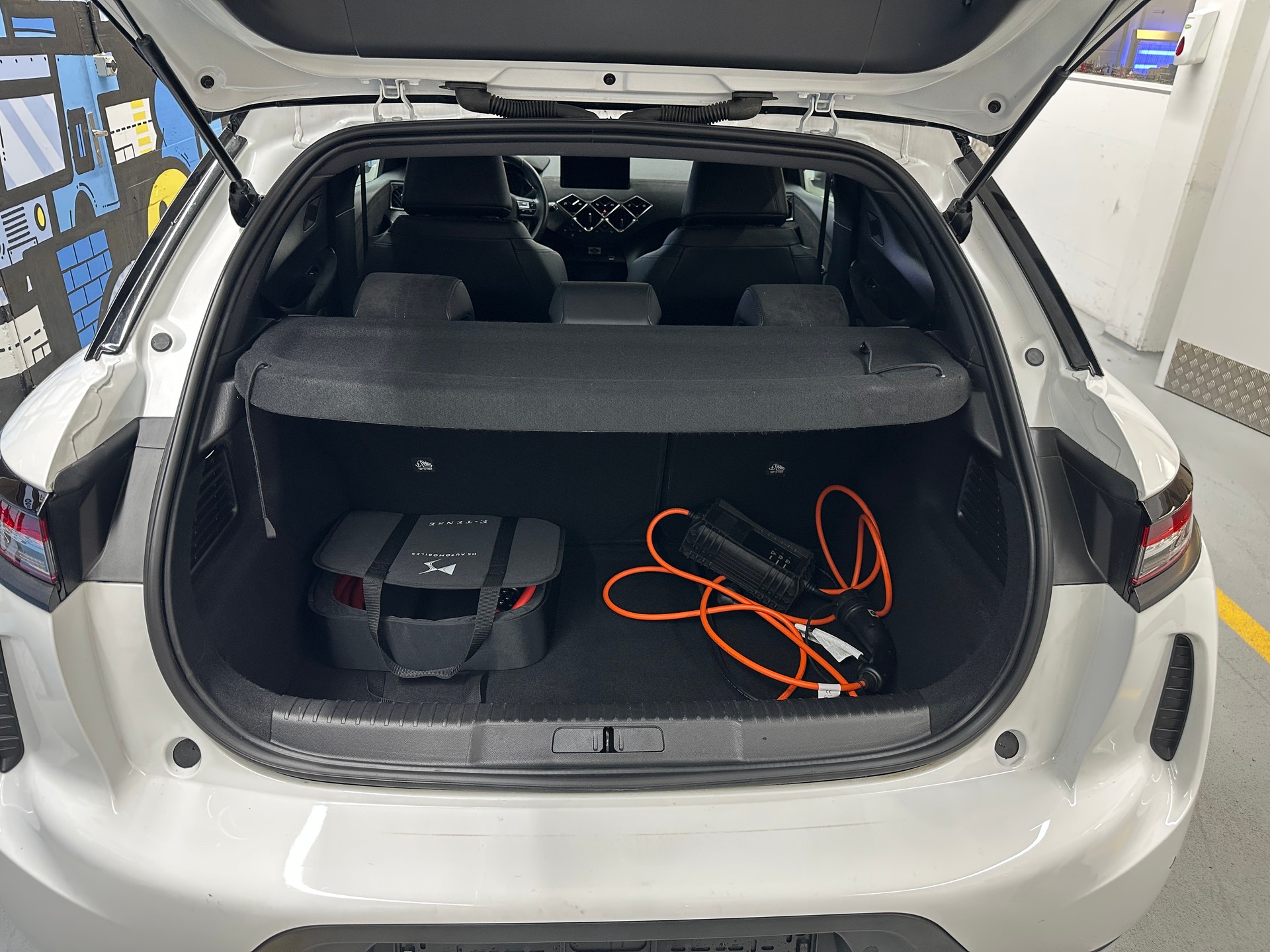 DS AUTOMOBILES DS 3 Crossback E-Tense 136 Performance Line-image-5
