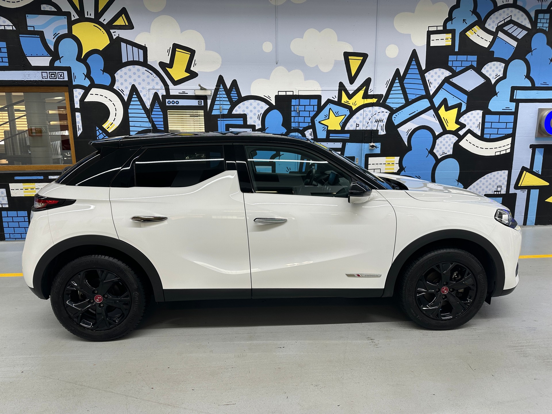 DS AUTOMOBILES DS 3 Crossback E-Tense 136 Performance Line-image-2