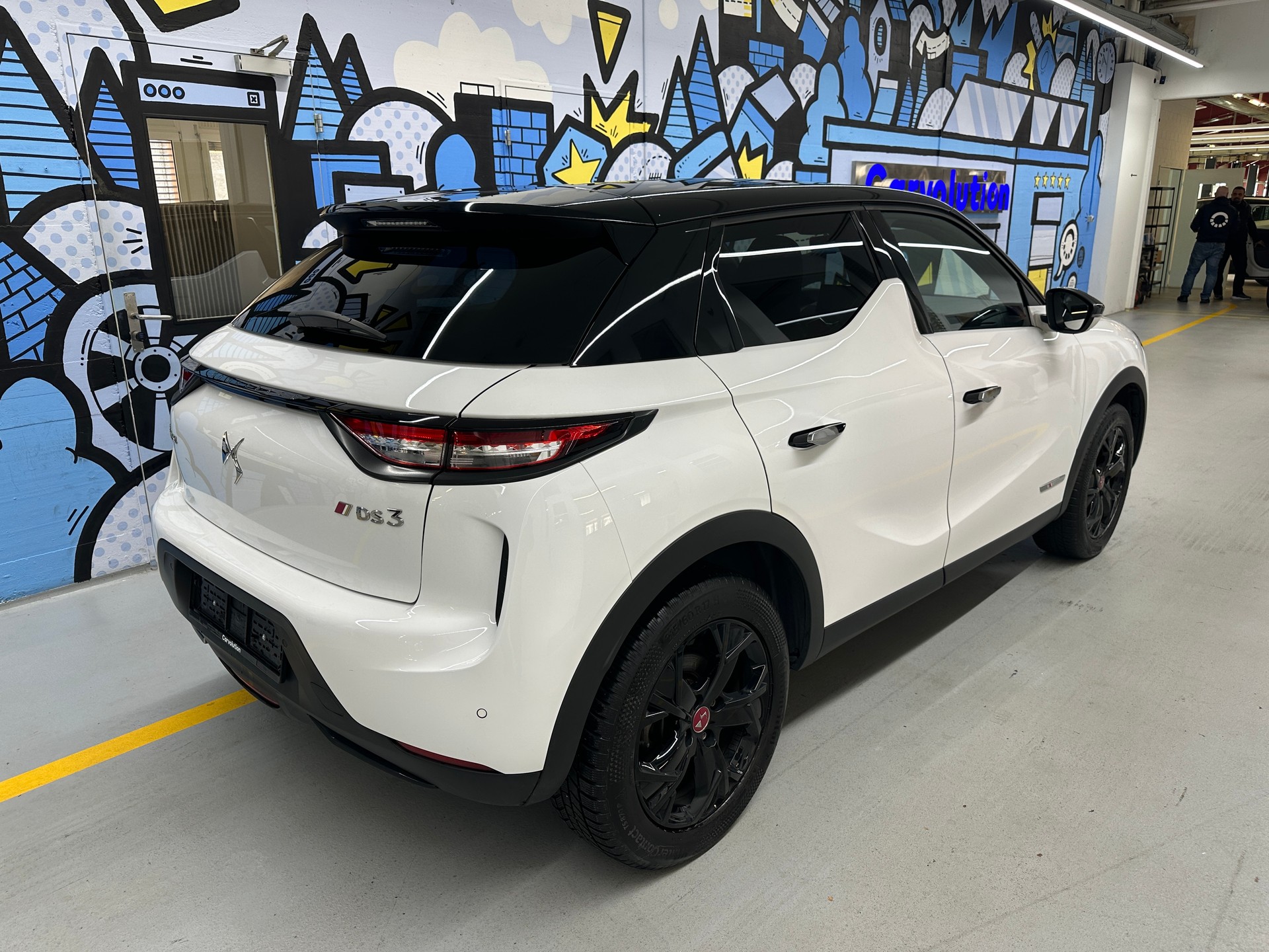 DS AUTOMOBILES DS 3 Crossback E-Tense 136 Performance Line-image-3