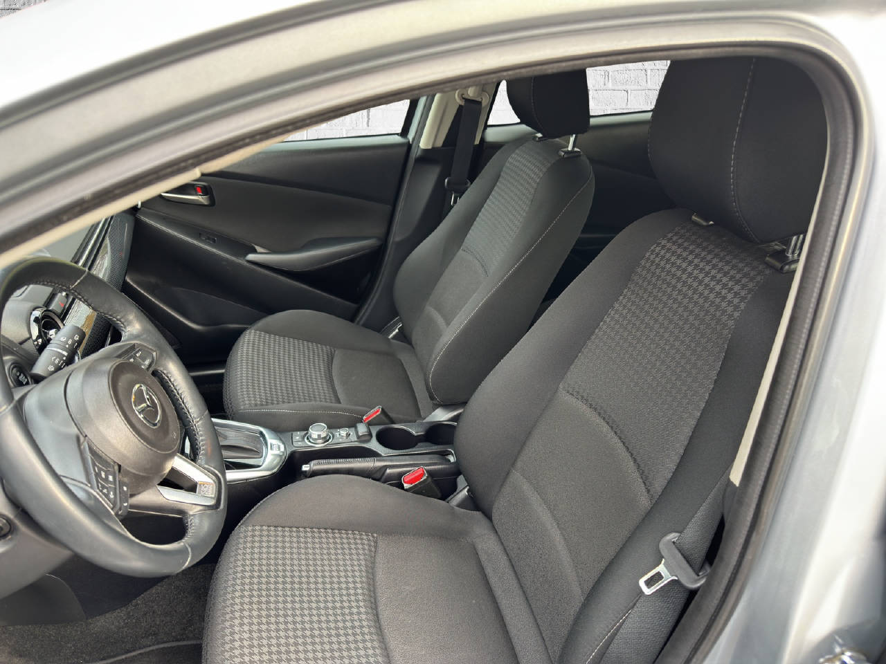 MAZDA 2 1.5 90 Ambition-image-6