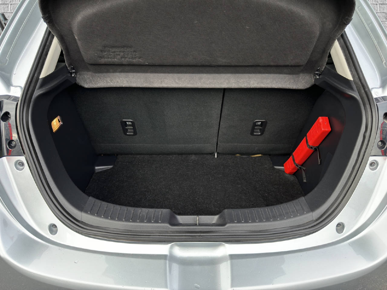 MAZDA 2 1.5 90 Ambition-image-8