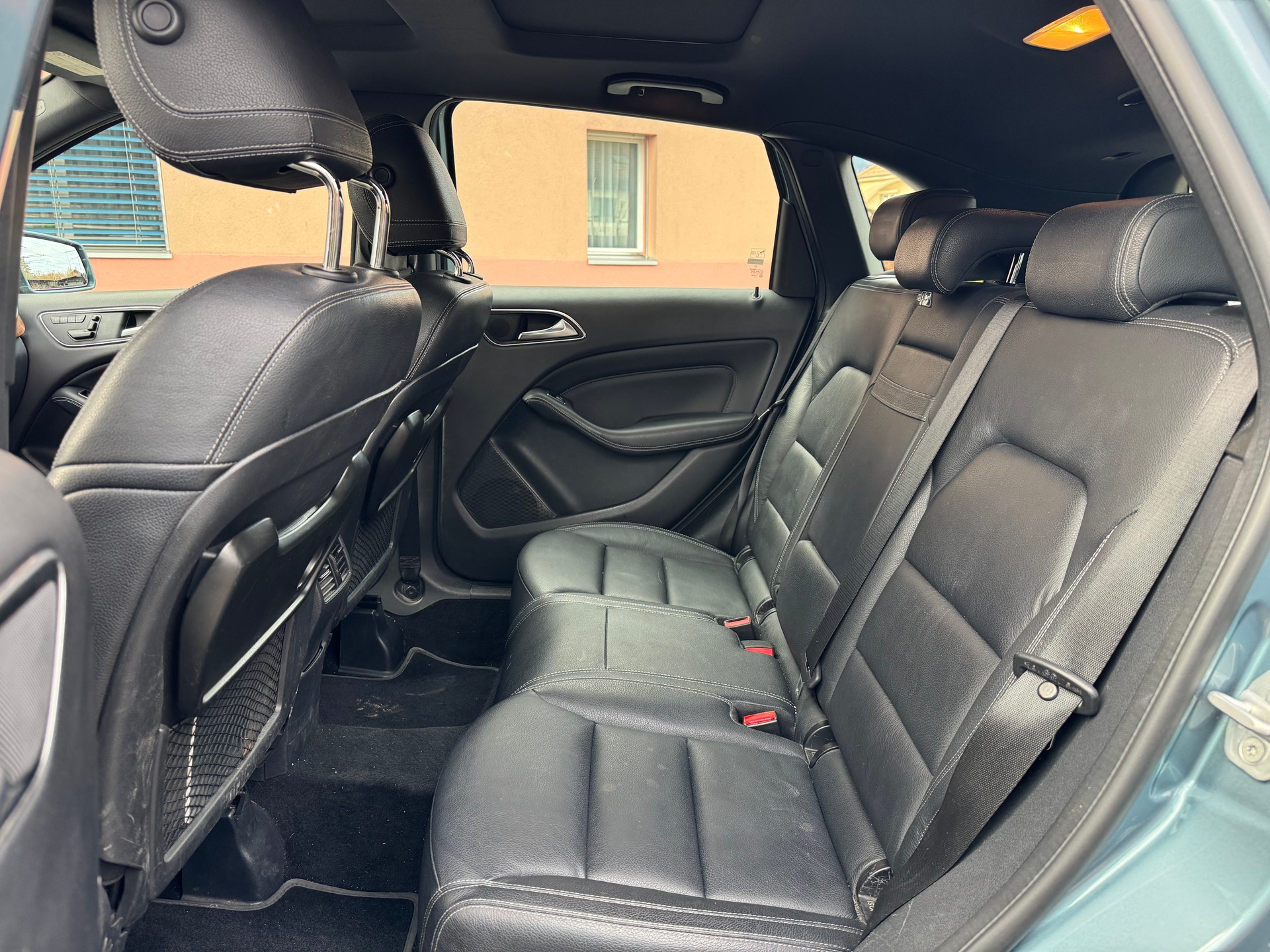 MERCEDES-BENZ B 200 CDI-image-4