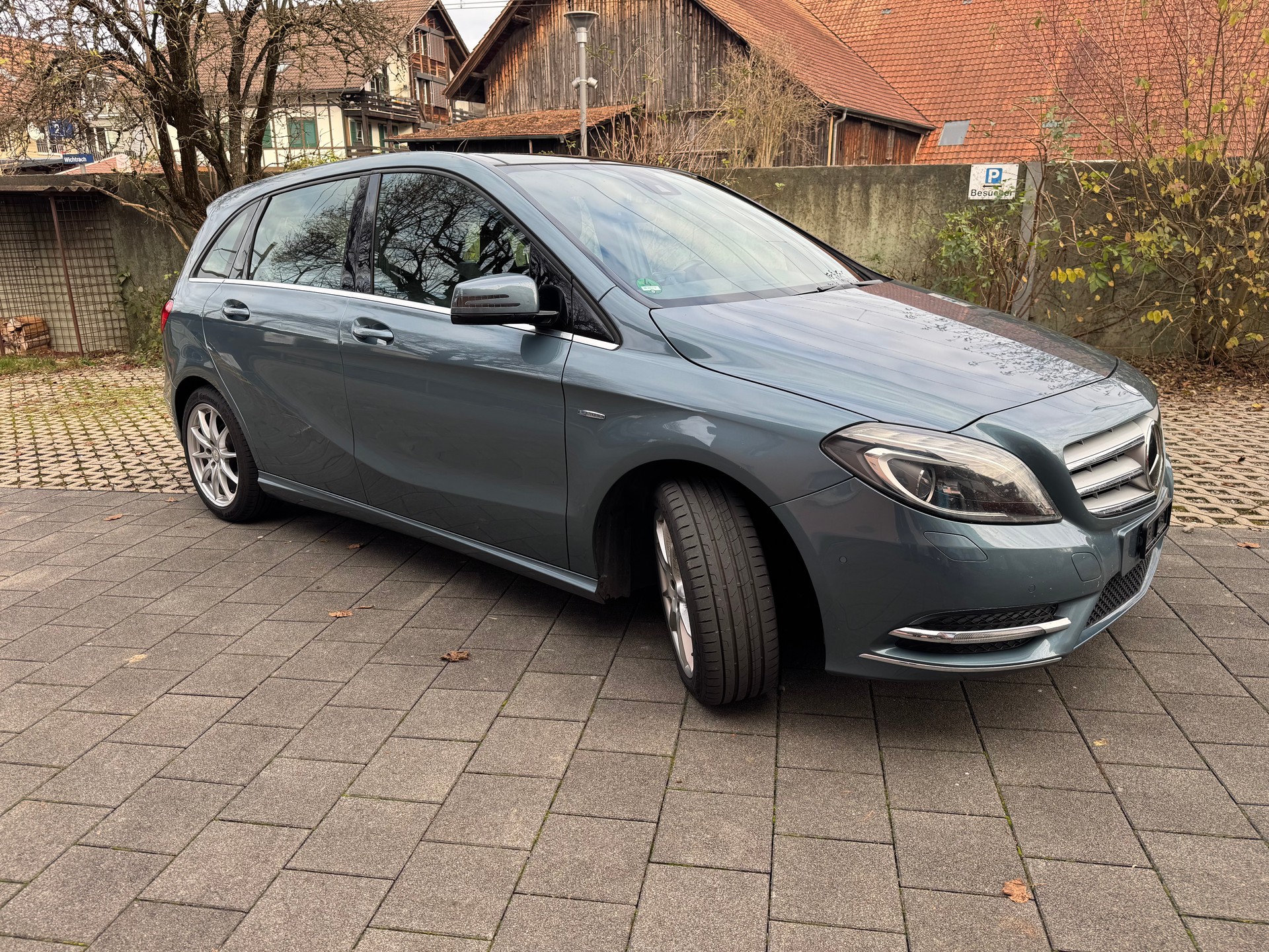 MERCEDES-BENZ B 200 CDI-image-0