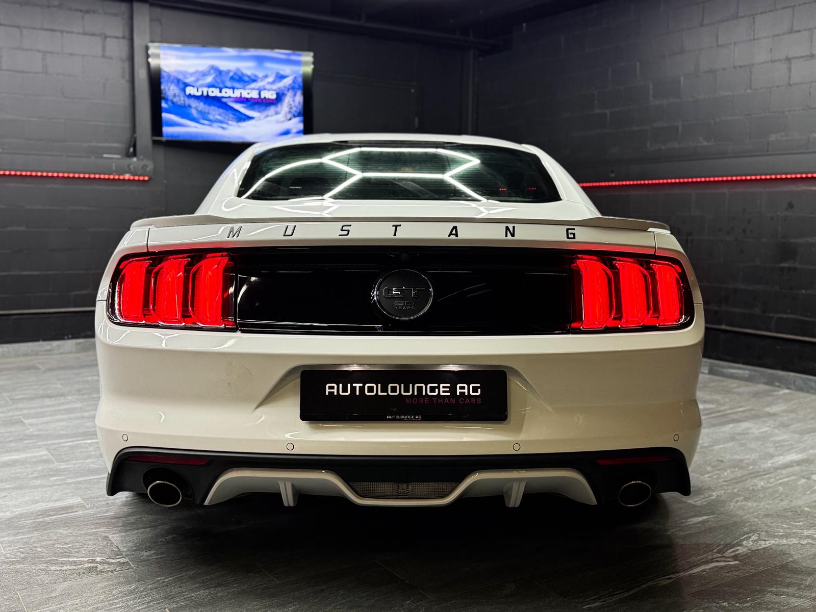 FORD Mustang Fastback 5.0 V8 GT *50 Years Edition*-image-7