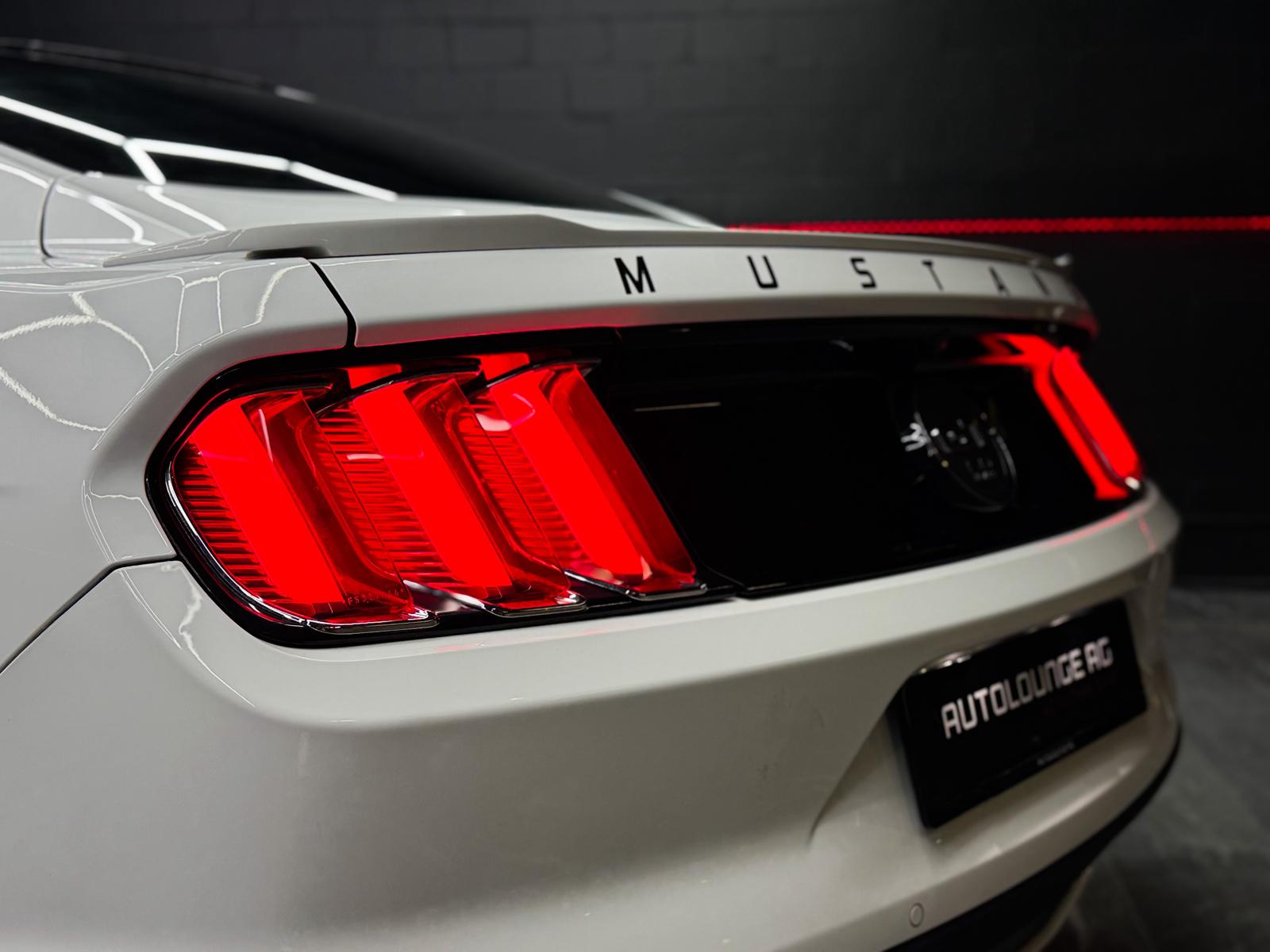 FORD Mustang Fastback 5.0 V8 GT *50 Years Edition*-image-8