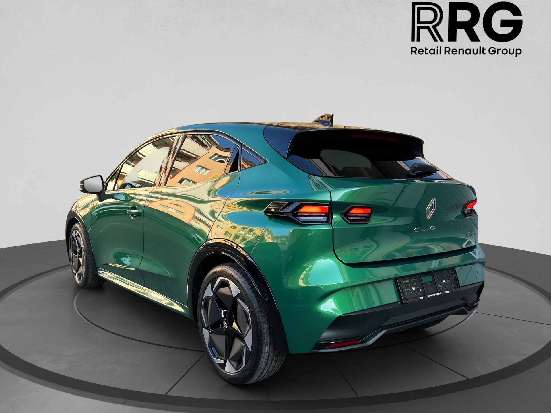 RENAULT Clio 1.8 E-Tech Techno-image-3