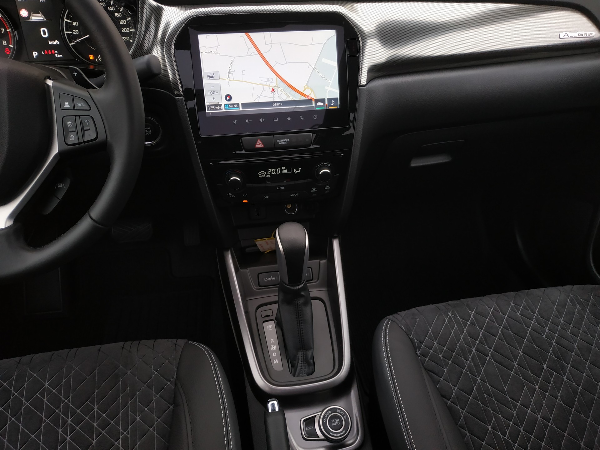 SUZUKI Vitara 1.4 Boosterjet Compact Top 4x4 Hybrid Automatic-image-13