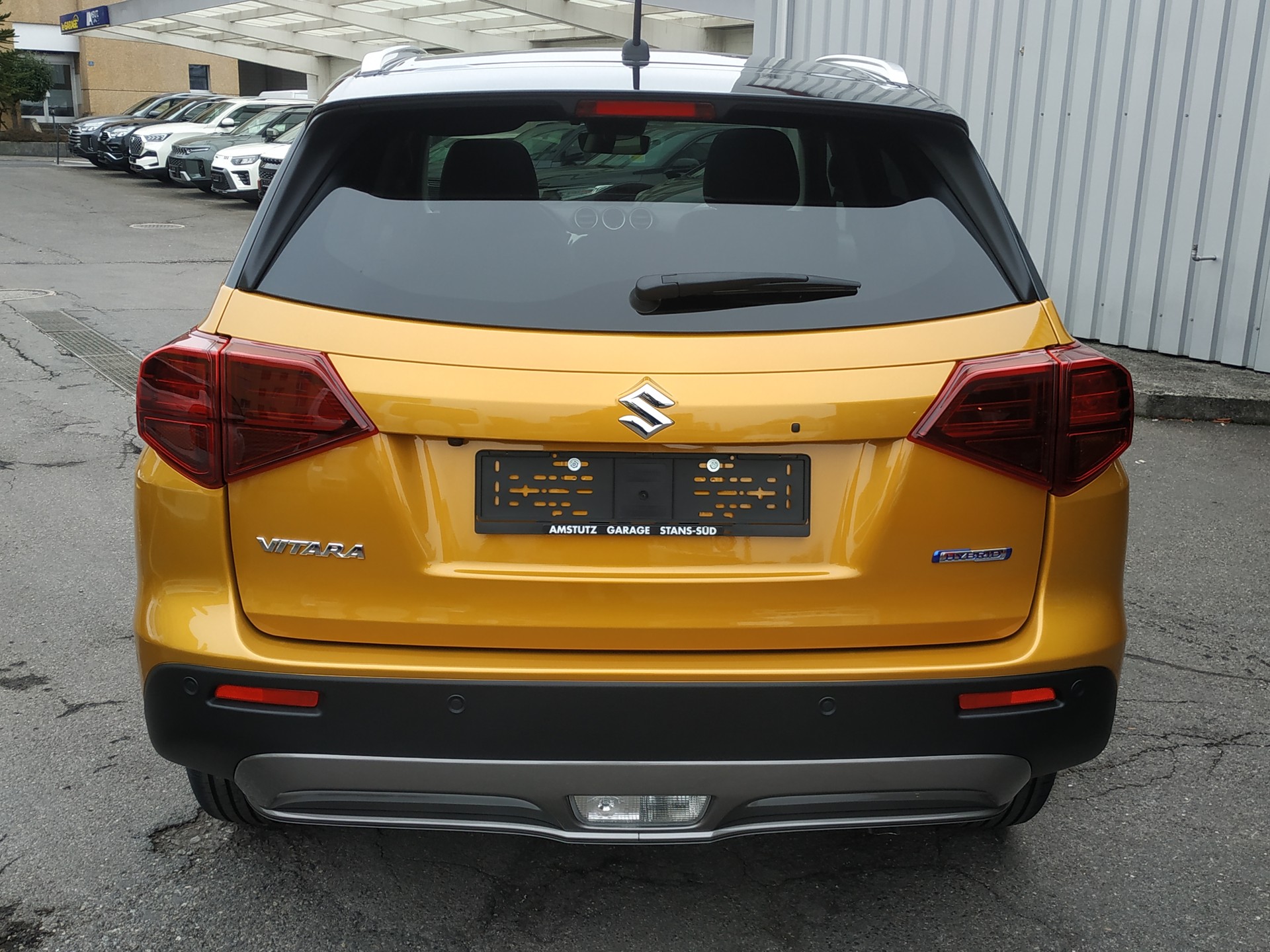 SUZUKI Vitara 1.4 Boosterjet Compact Top 4x4 Hybrid Automatic-image-9