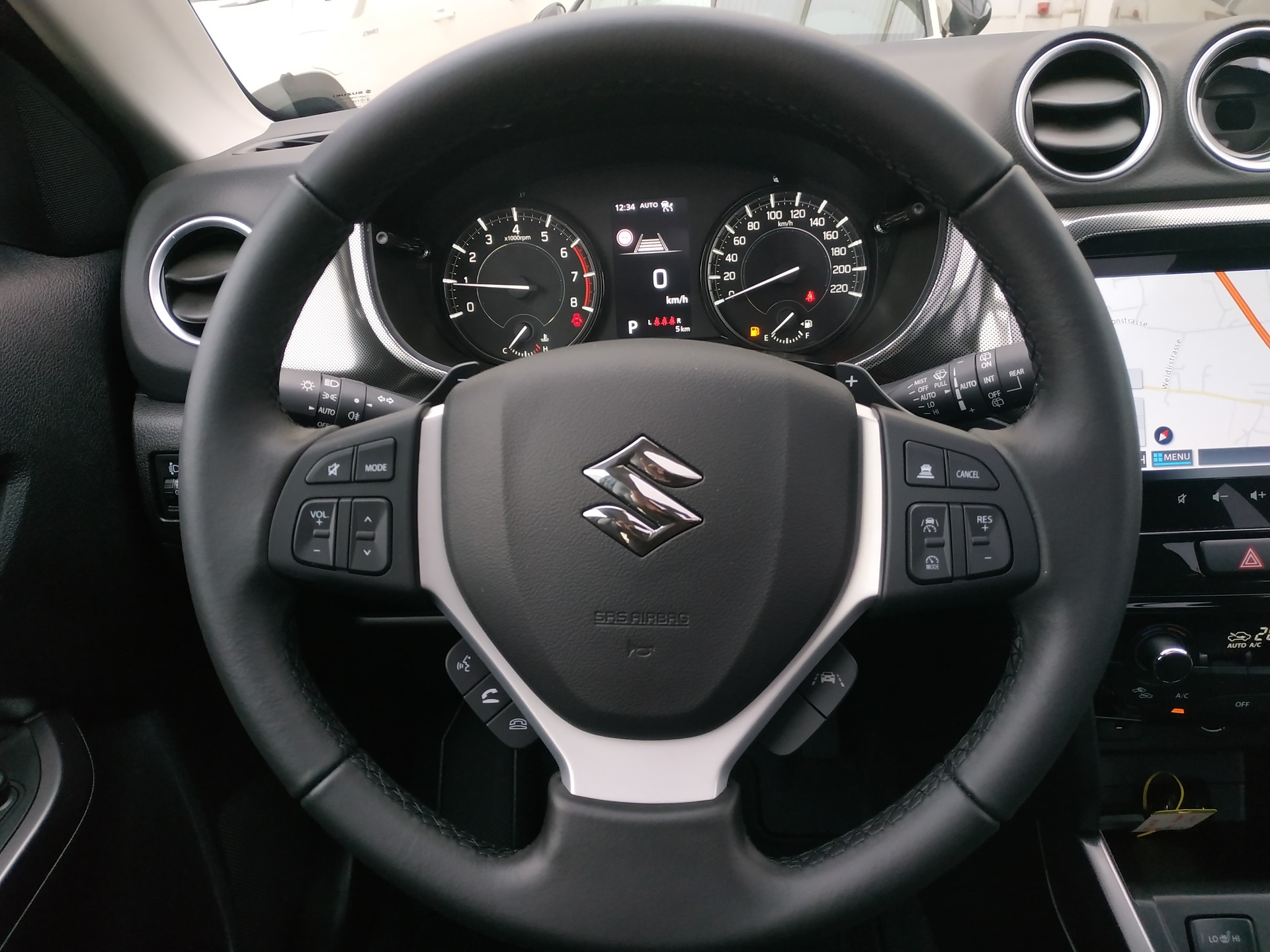 SUZUKI Vitara 1.4 Boosterjet Compact Top 4x4 Hybrid Automatic-image-15