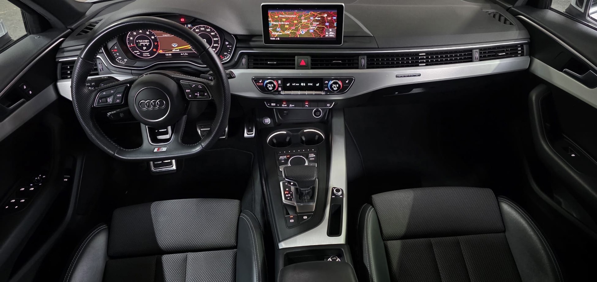 AUDI A4 Avant 45 TFSI S-Line Sport S-tronic quattro-image-10