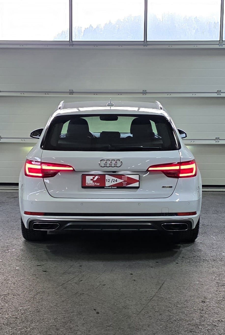 AUDI A4 Avant 45 TFSI S-Line Sport S-tronic quattro-image-3