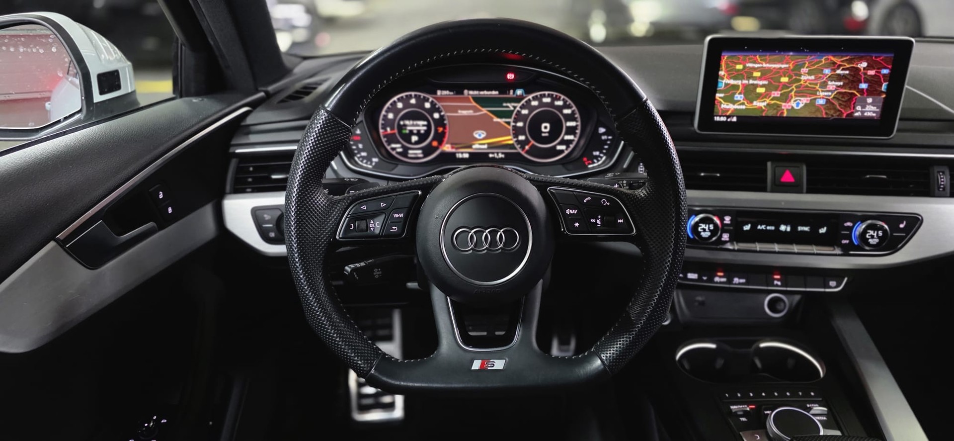 AUDI A4 Avant 45 TFSI S-Line Sport S-tronic quattro-image-11
