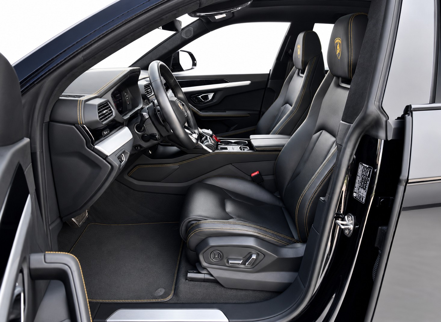 LAMBORGHINI Urus 4.0 CH FAHRZEUG-image-7