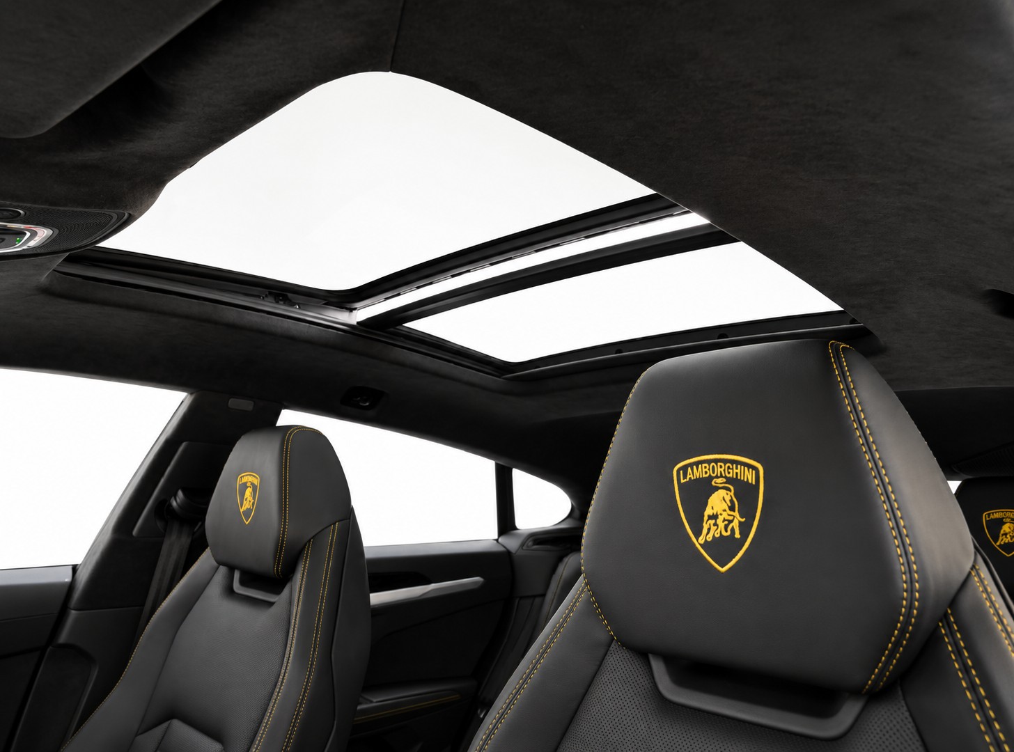 LAMBORGHINI Urus 4.0 CH FAHRZEUG-image-12