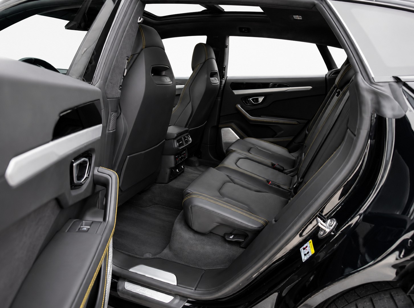 LAMBORGHINI Urus 4.0 CH FAHRZEUG-image-15