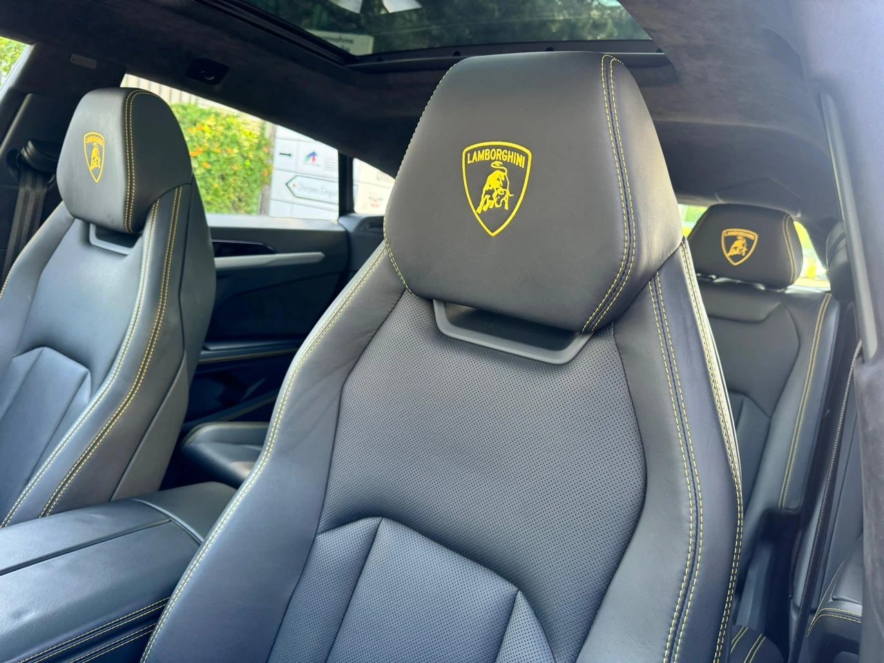 LAMBORGHINI Urus 4.0 CH FAHRZEUG-image-18