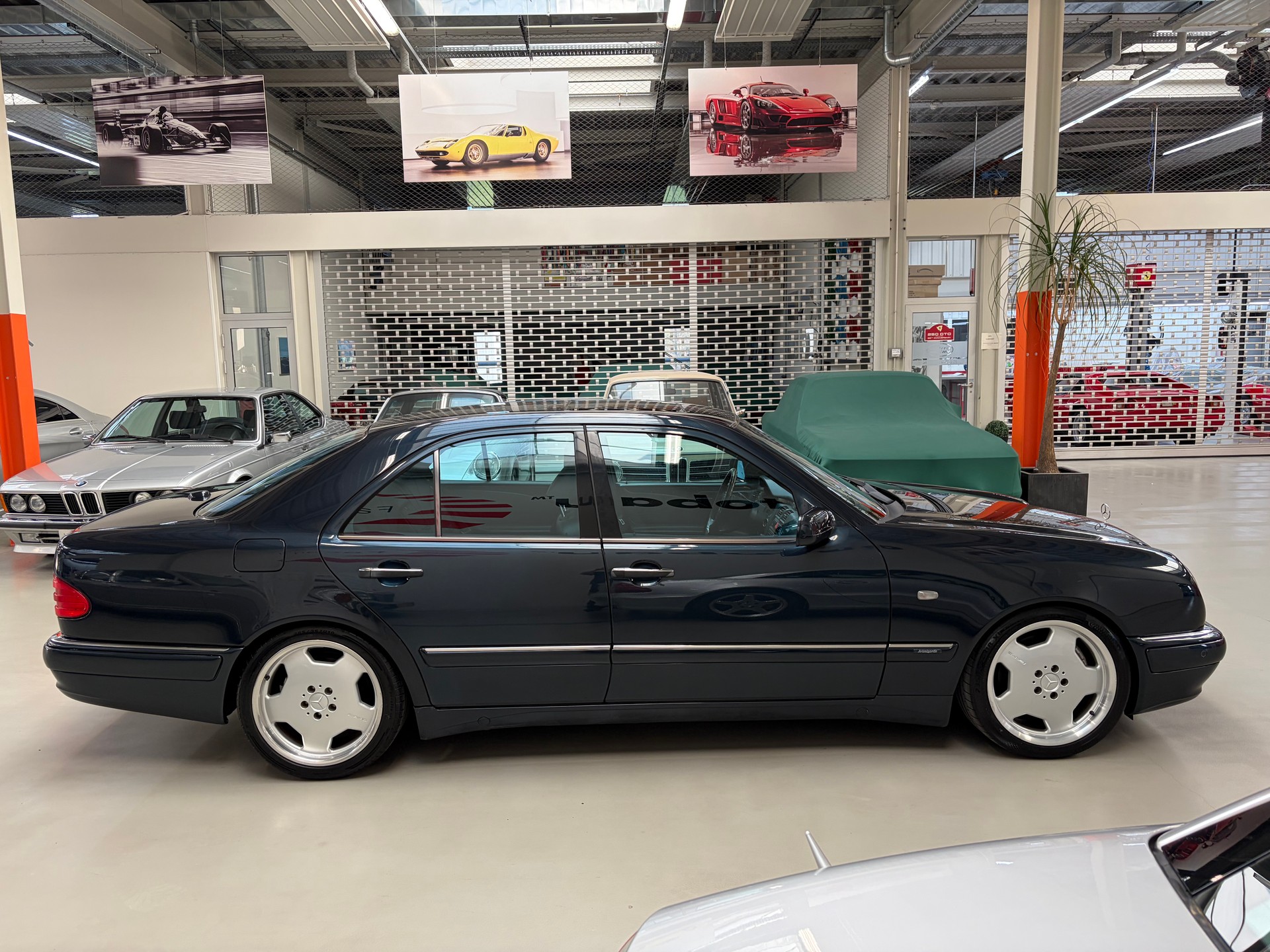 MERCEDES-BENZ E 50 AMG-image-6