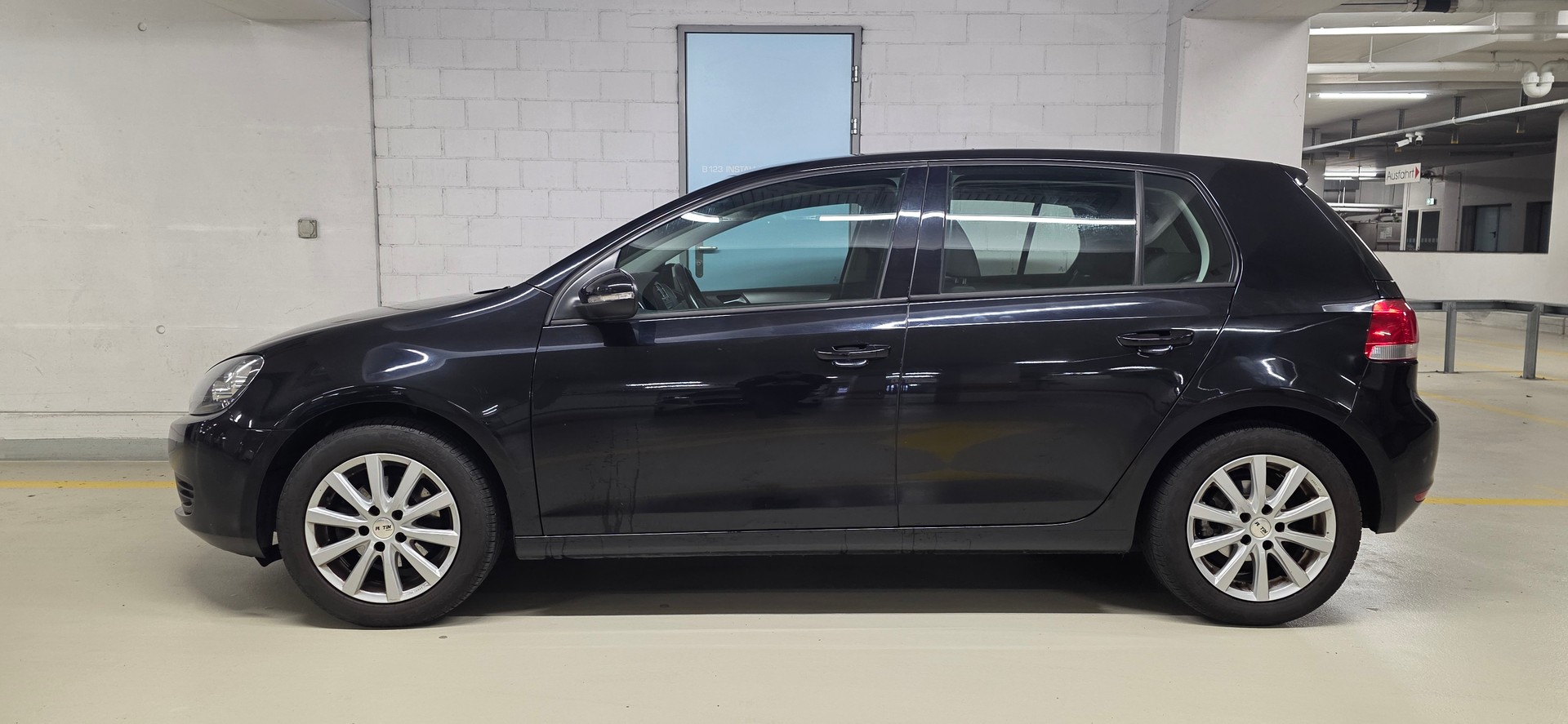 VW Golf 1.4 Trendline-image-1