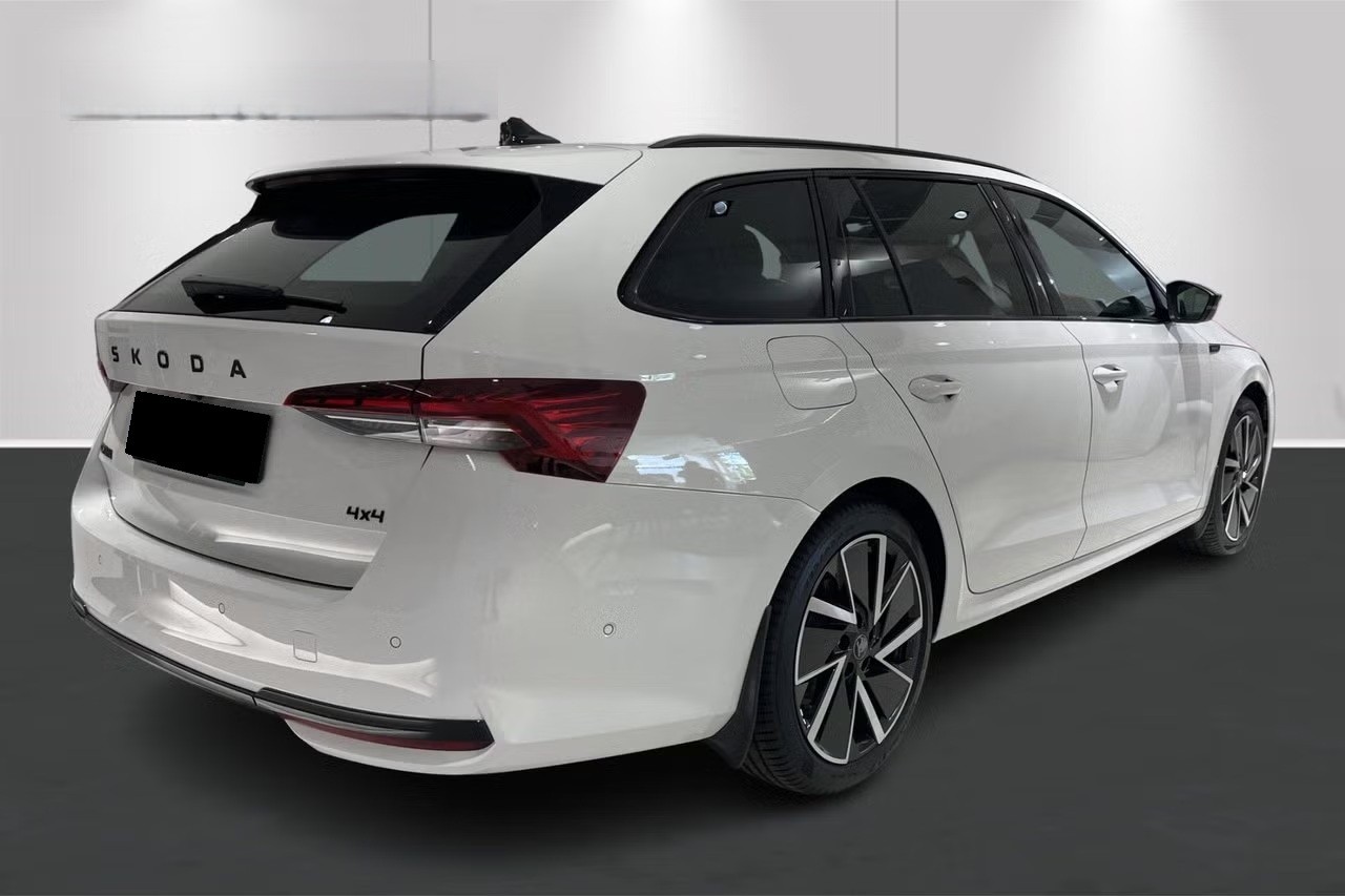 SKODA Octavia Combi 2.0 TSI DSG Sport Line 4x4-image-4