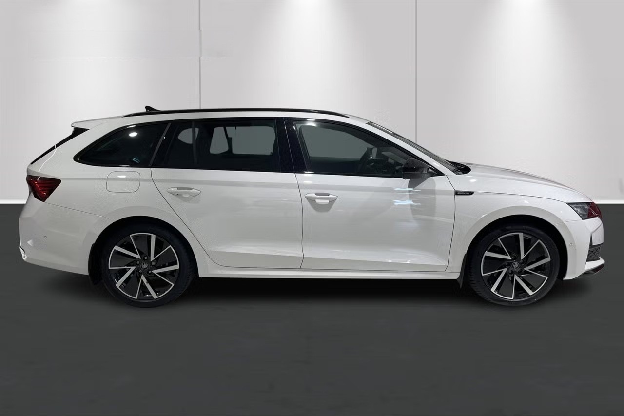 SKODA Octavia Combi 2.0 TSI DSG Sport Line 4x4-image-3