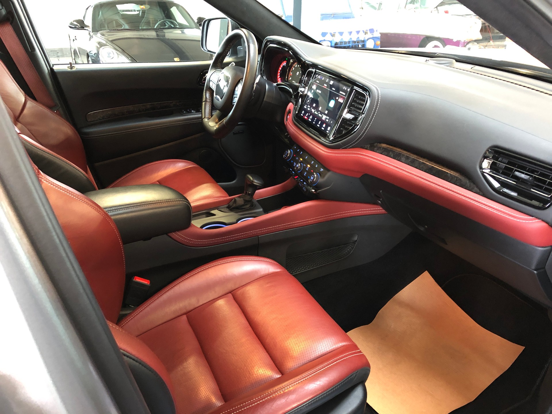 DODGE Durango SRT 6.2-V8 Hellcat AWD-image-31
