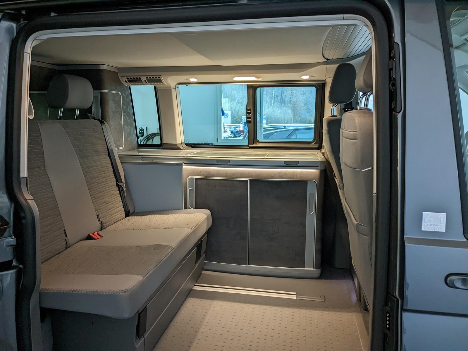 VW T6.1 California 2.0 TDI Ocean Liberty-image-6