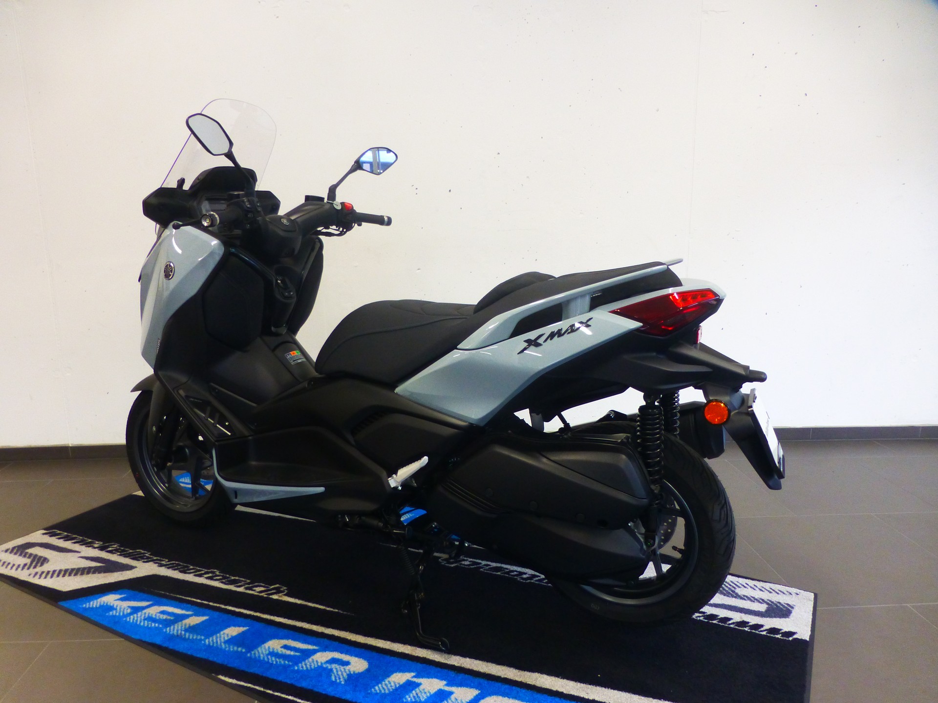 YAMAHA X-Max 300 Tech Max+-image-8