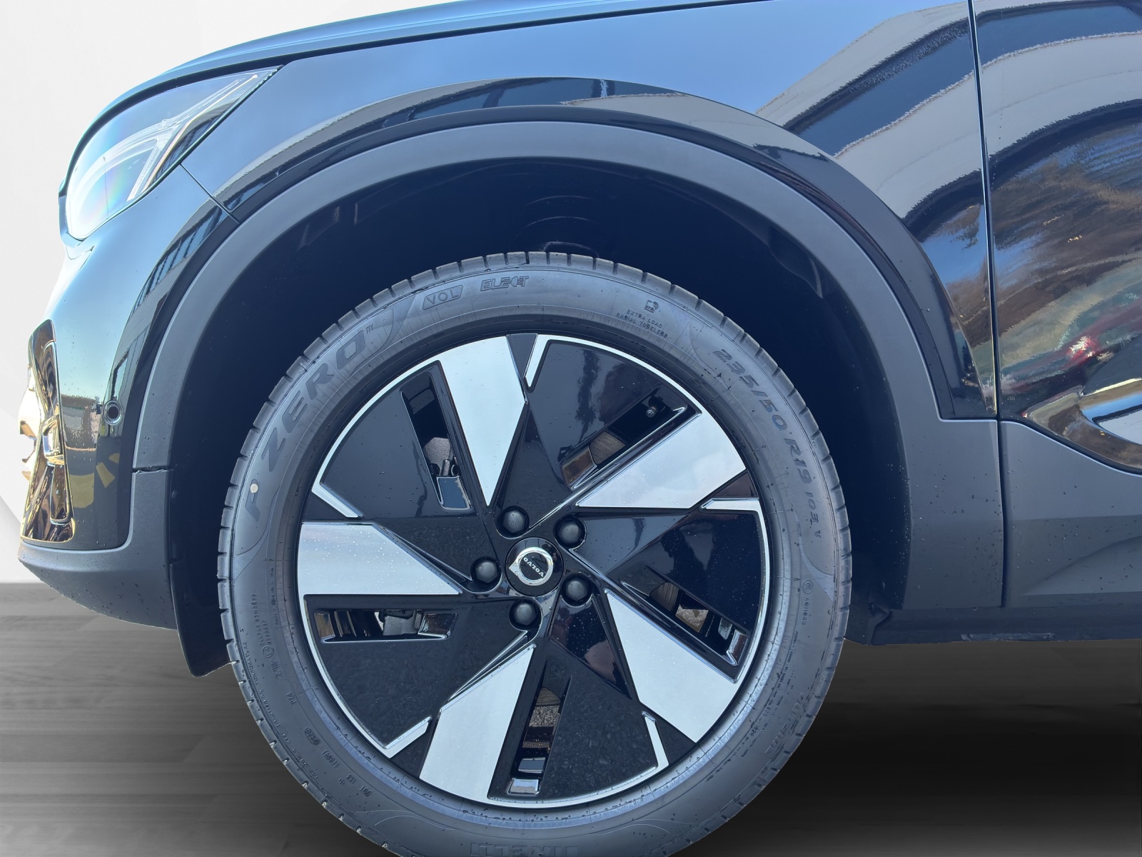 VOLVO EX40 Extended Plus-image-8
