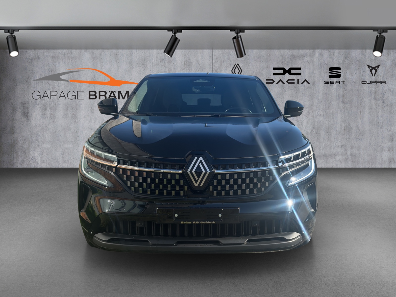 RENAULT Austral 1.2 HEV 200 Techno A-showroom-element-1