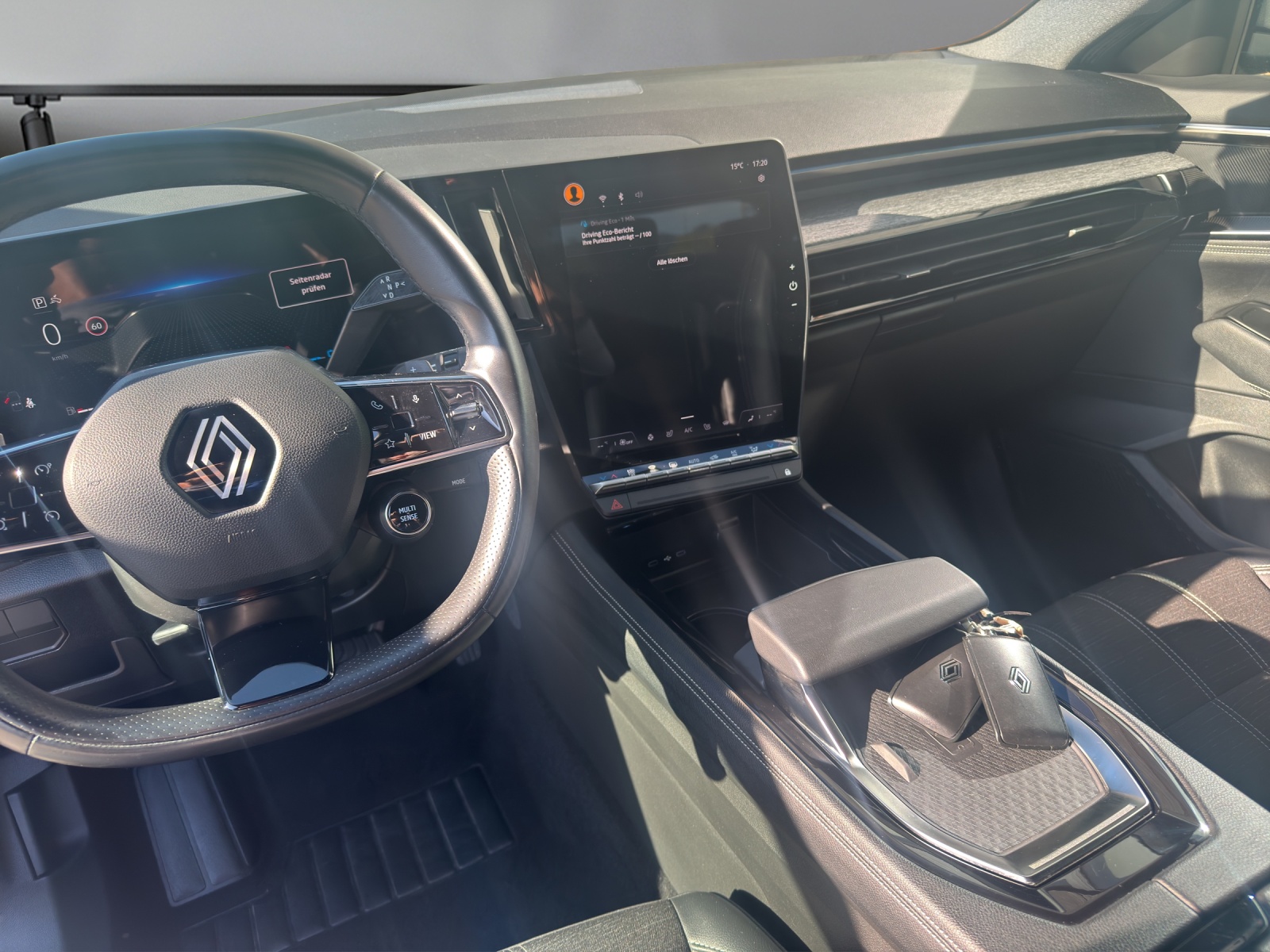 RENAULT Austral 1.2 HEV 200 Techno A-image-8