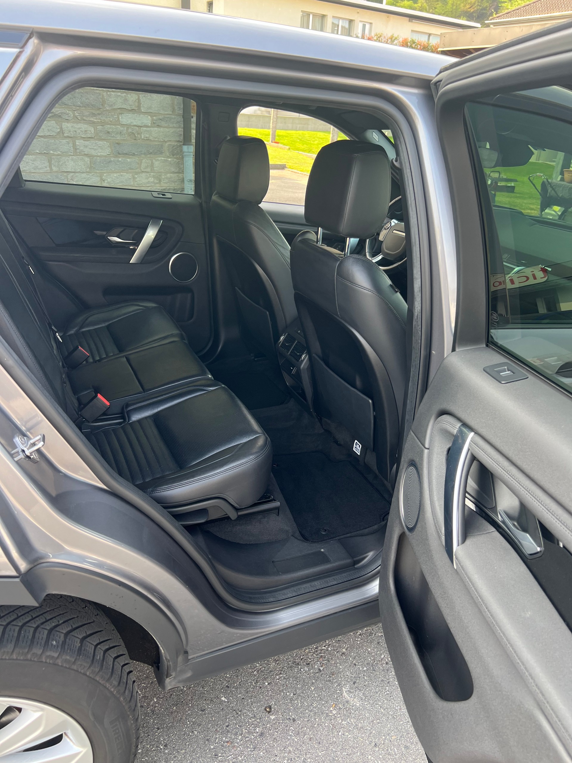 LAND ROVER Discovery Sport D180 2.0D TD4 MHEV HSE AWD AT9-image-13