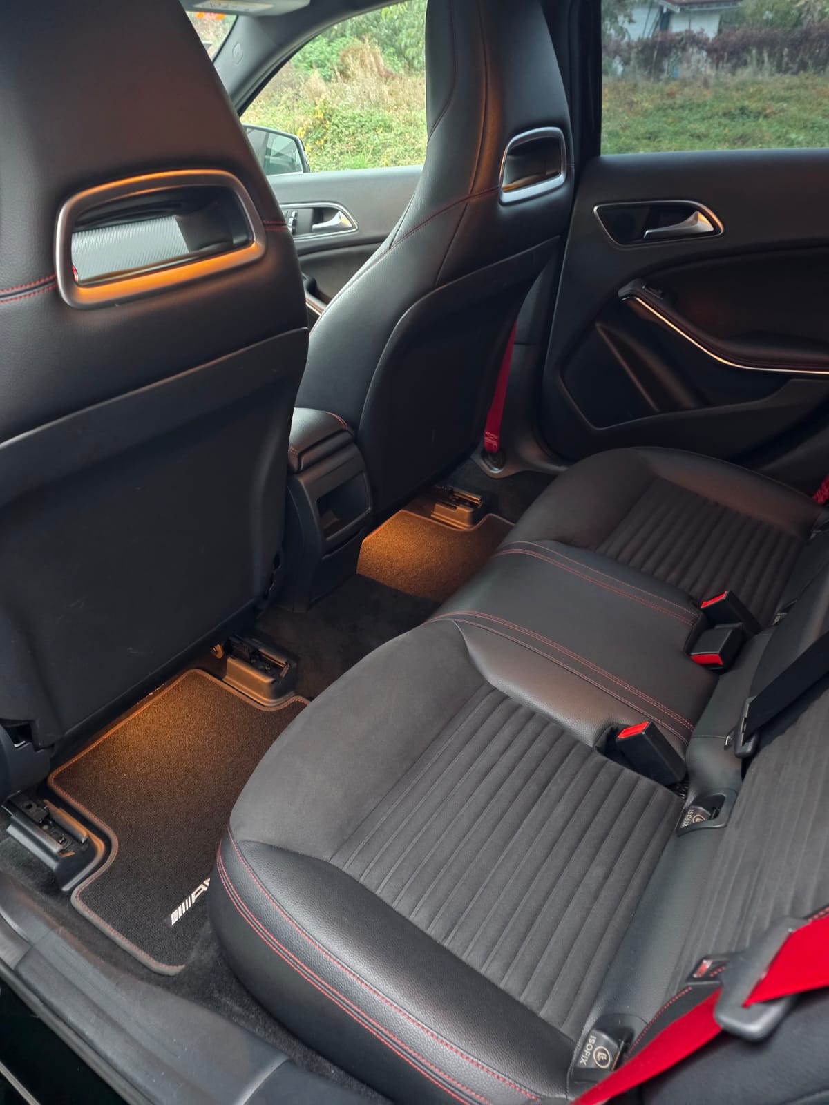 MERCEDES-BENZ A 45 AMG 4Matic Petronas 2015 Edition 7G-DCT-image-2
