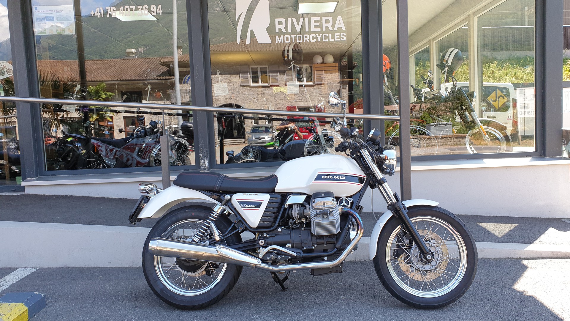 MOTO GUZZI V7 Classic